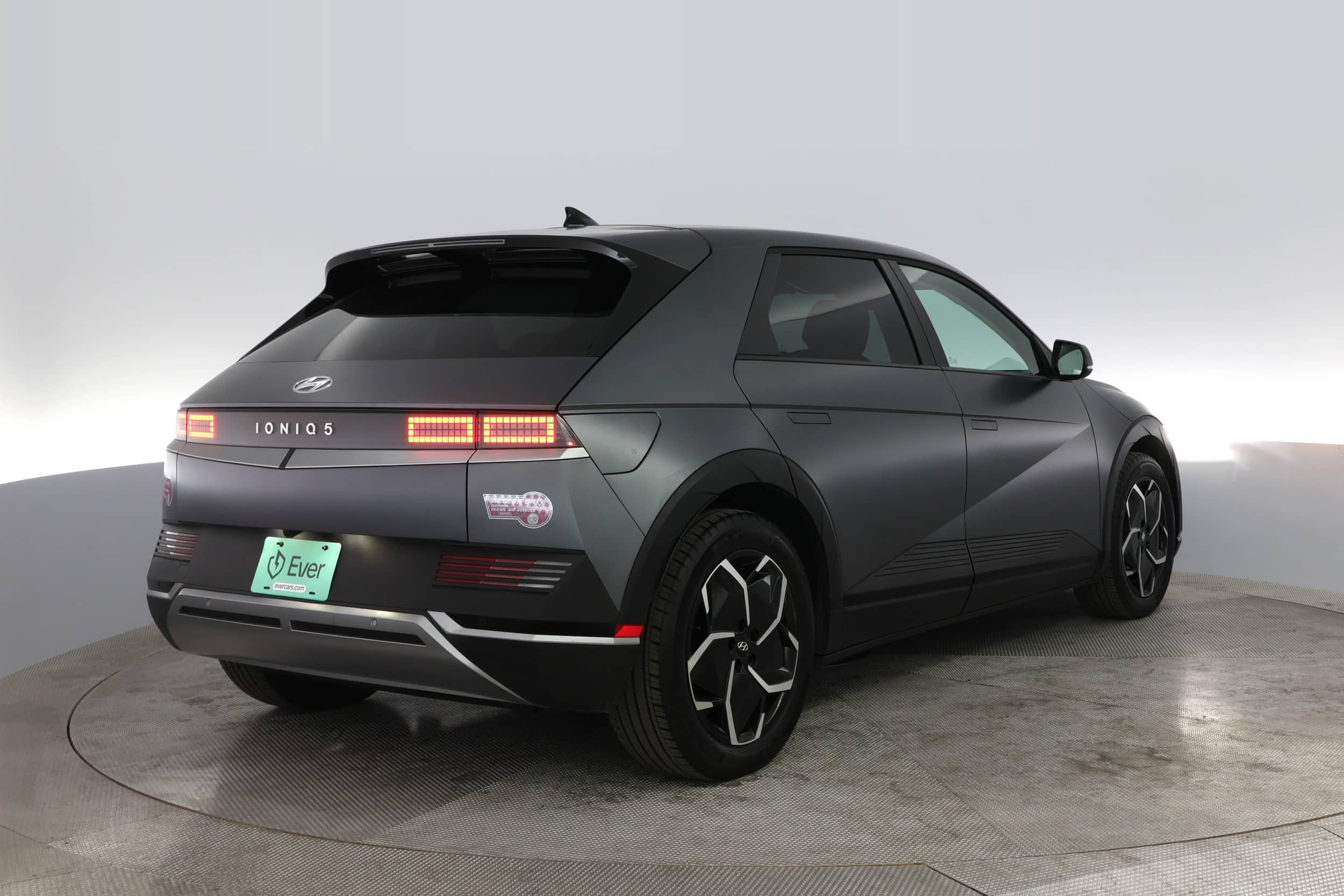 EverCars Co. vehicle image 2 for Hyundai IONIQ 5 -  SEL on EverCars Co.