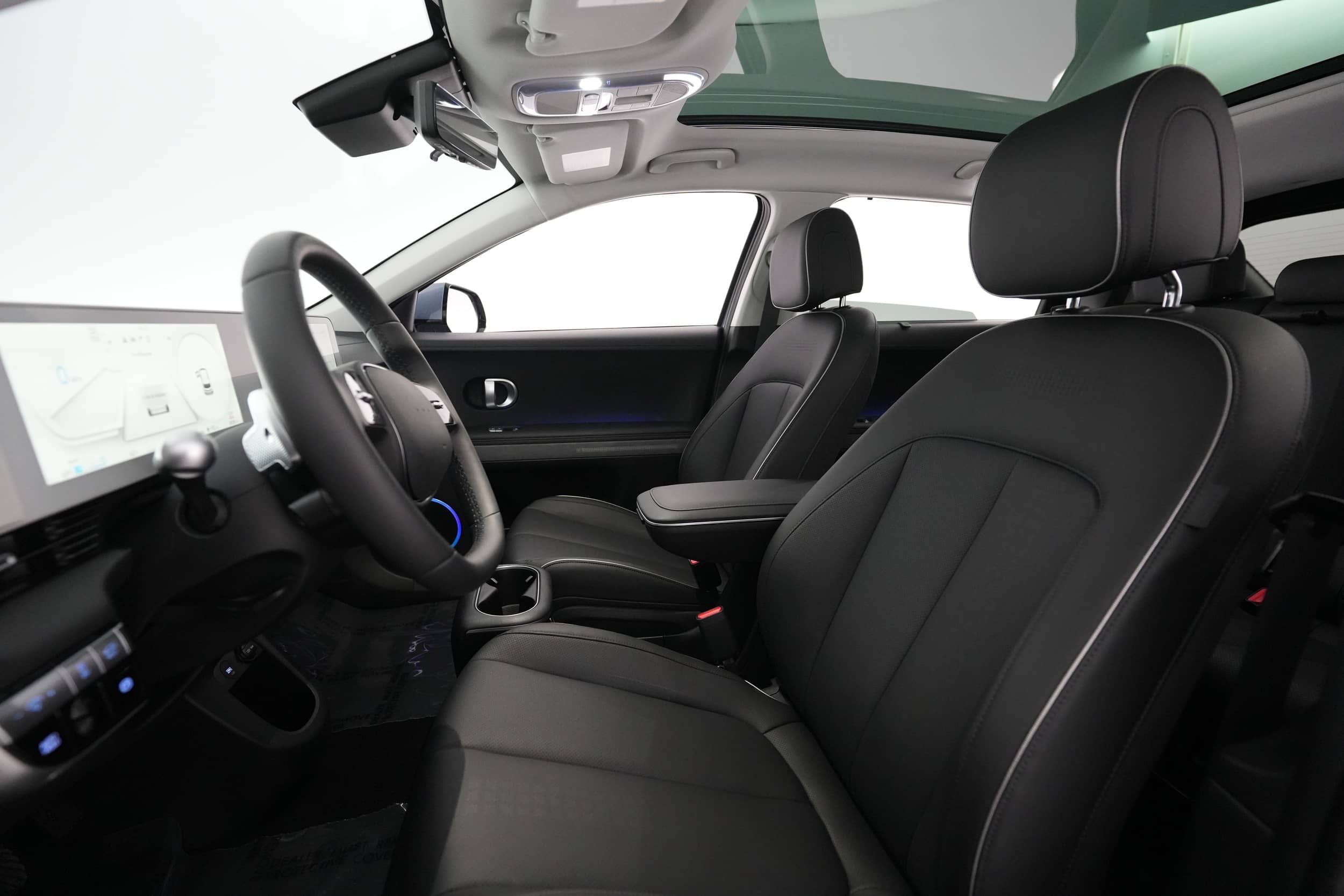 EverCars Co. vehicle image 3 for Hyundai IONIQ 5 -  Limited on EverCars Co.