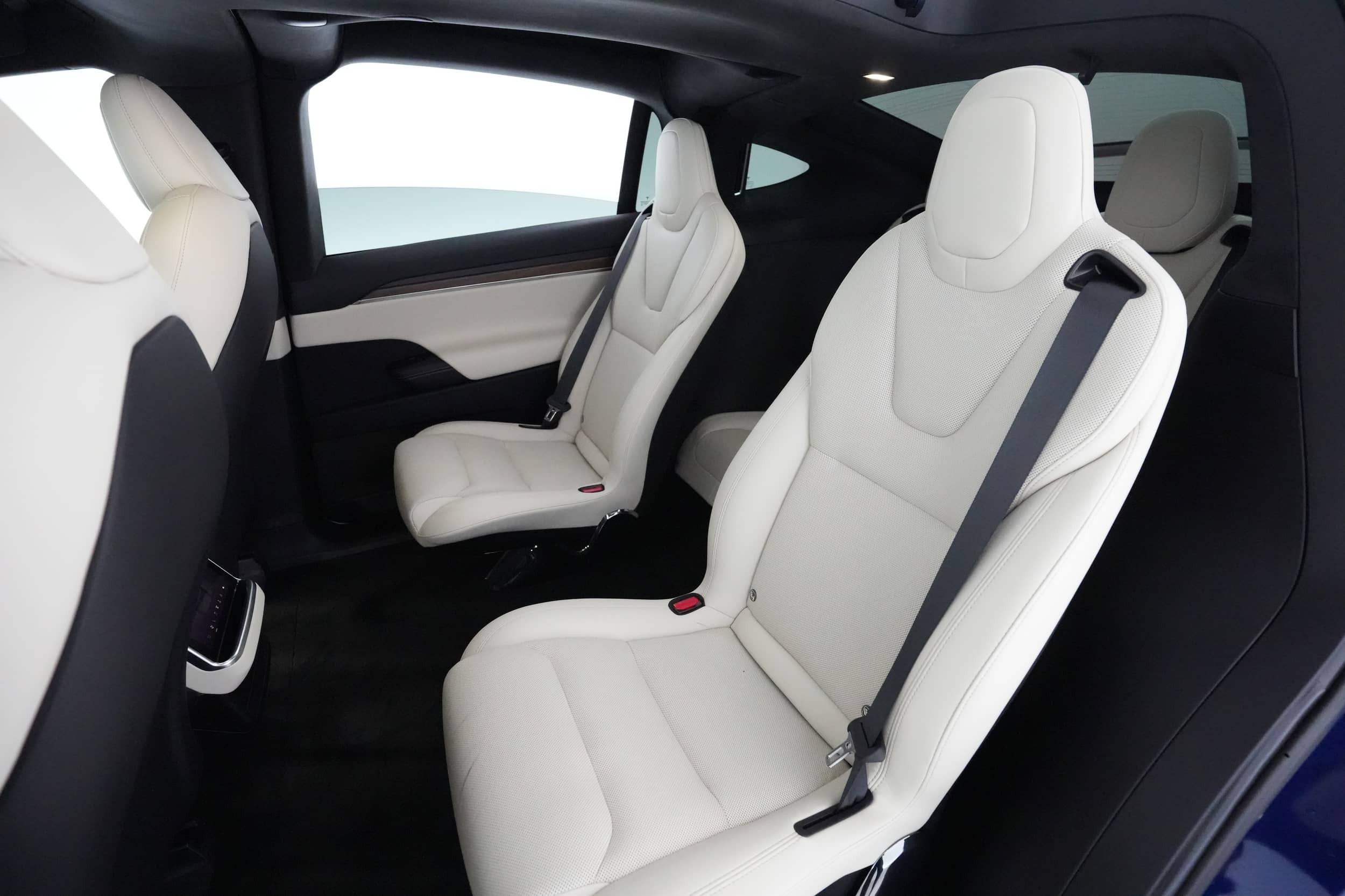 EverCars Co. vehicle image 19 for Tesla Model X -  Base on EverCars Co.