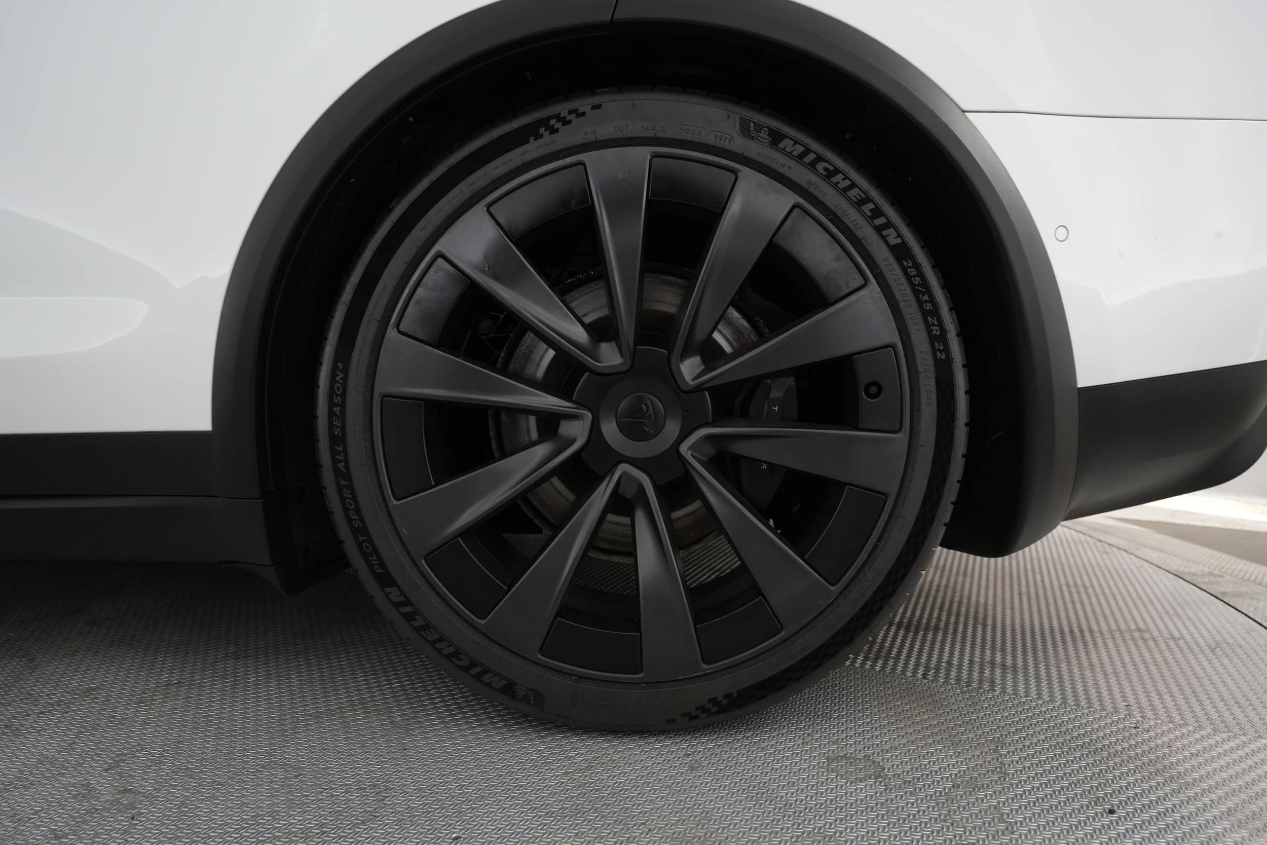 EverCars Co. vehicle image 16 for Tesla Model X -  Base on EverCars Co.