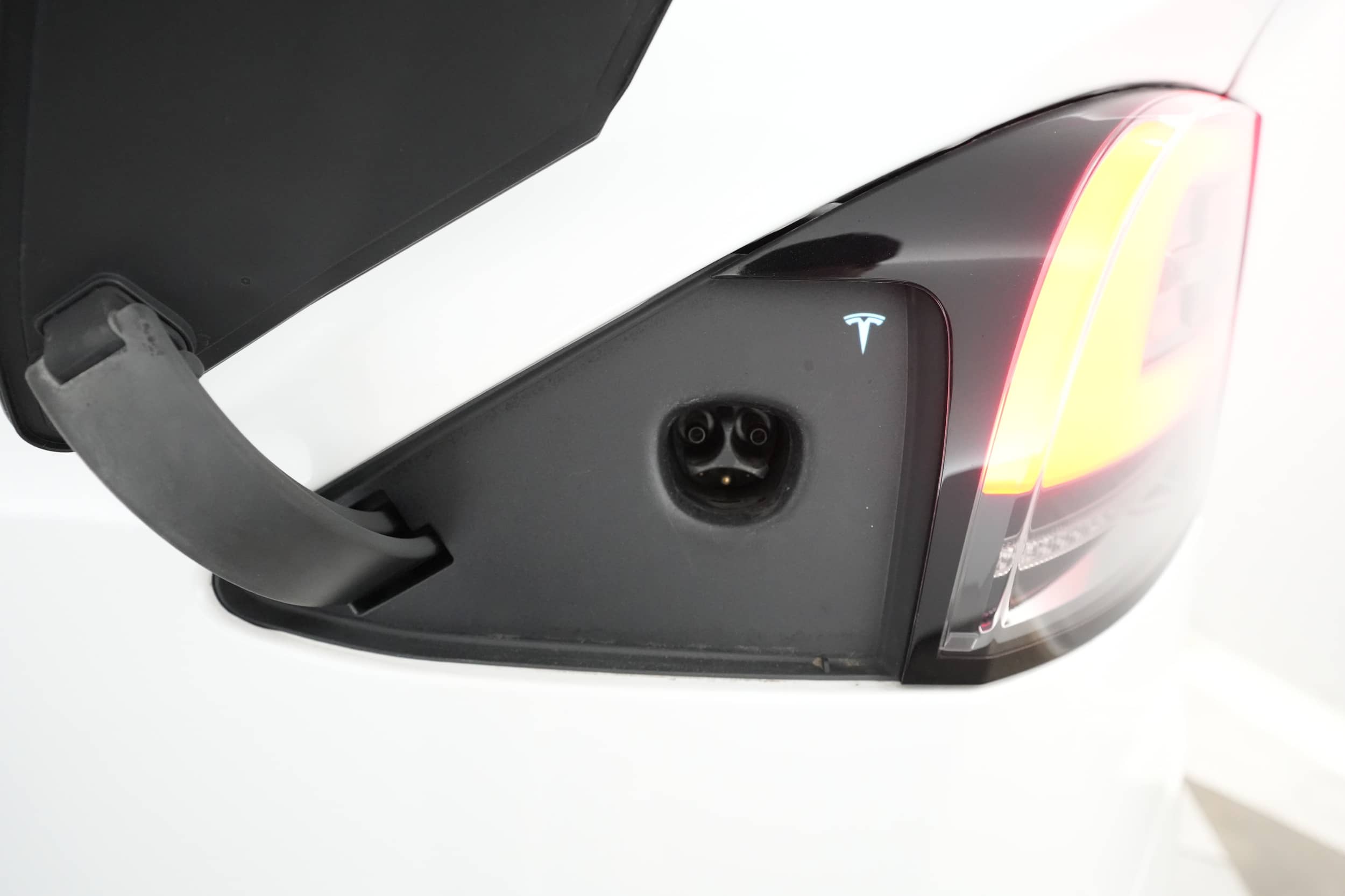 EverCars Co. vehicle image 8 for Tesla Model X -  Base on EverCars Co.
