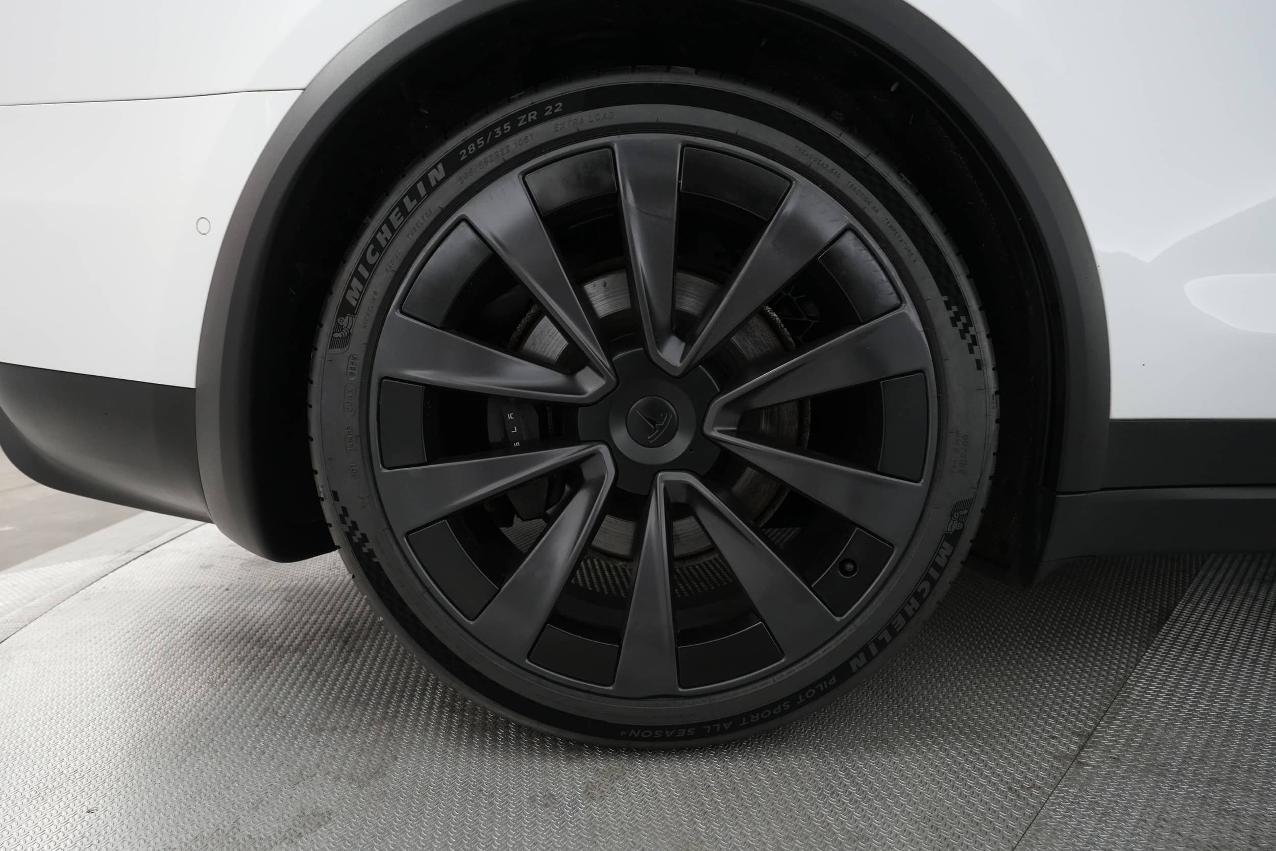 EverCars Co. vehicle image 17 for Tesla Model X -  Base on EverCars Co.