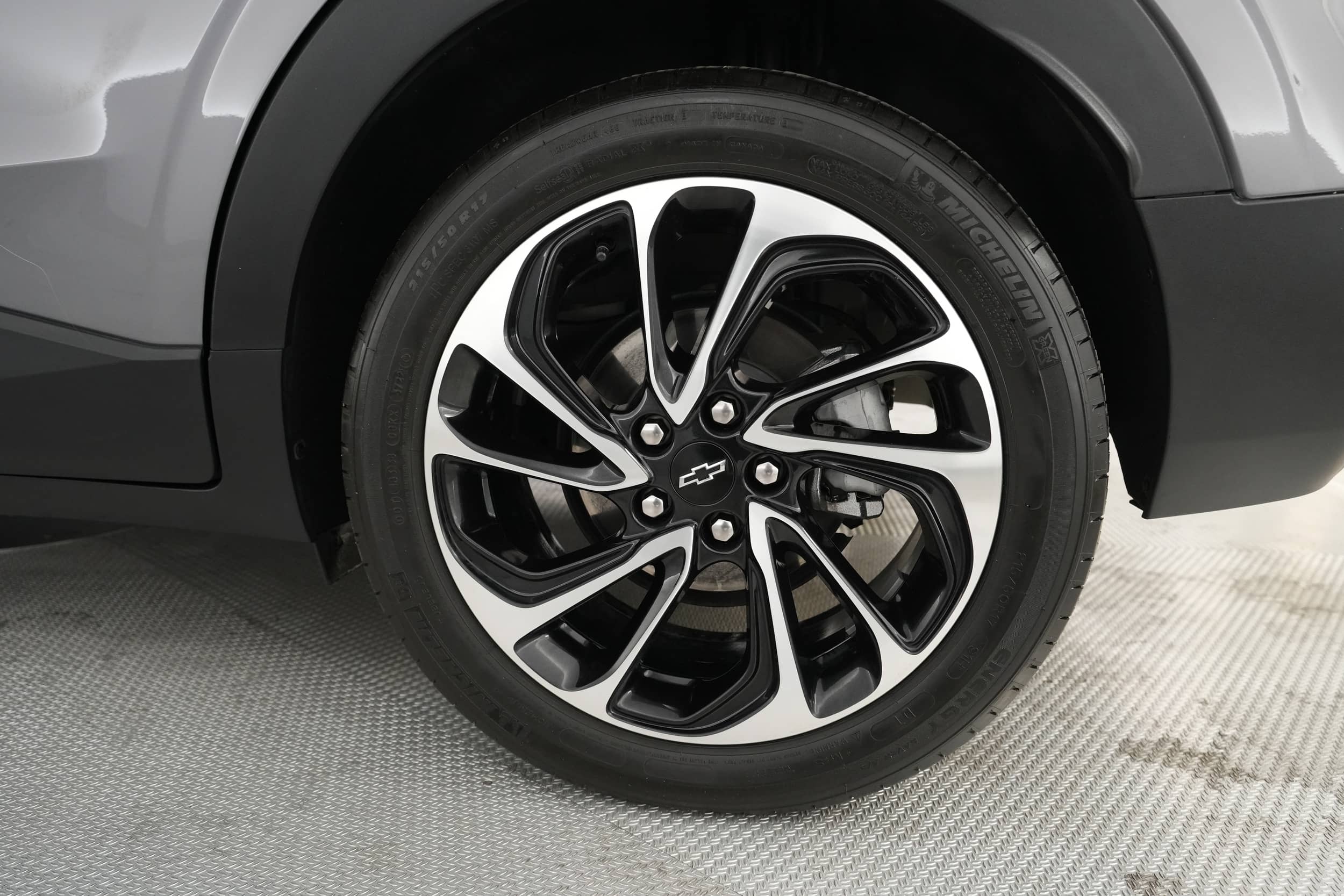EverCars Co. vehicle image 7 for Chevrolet Bolt EUV -  Premier on EverCars Co.