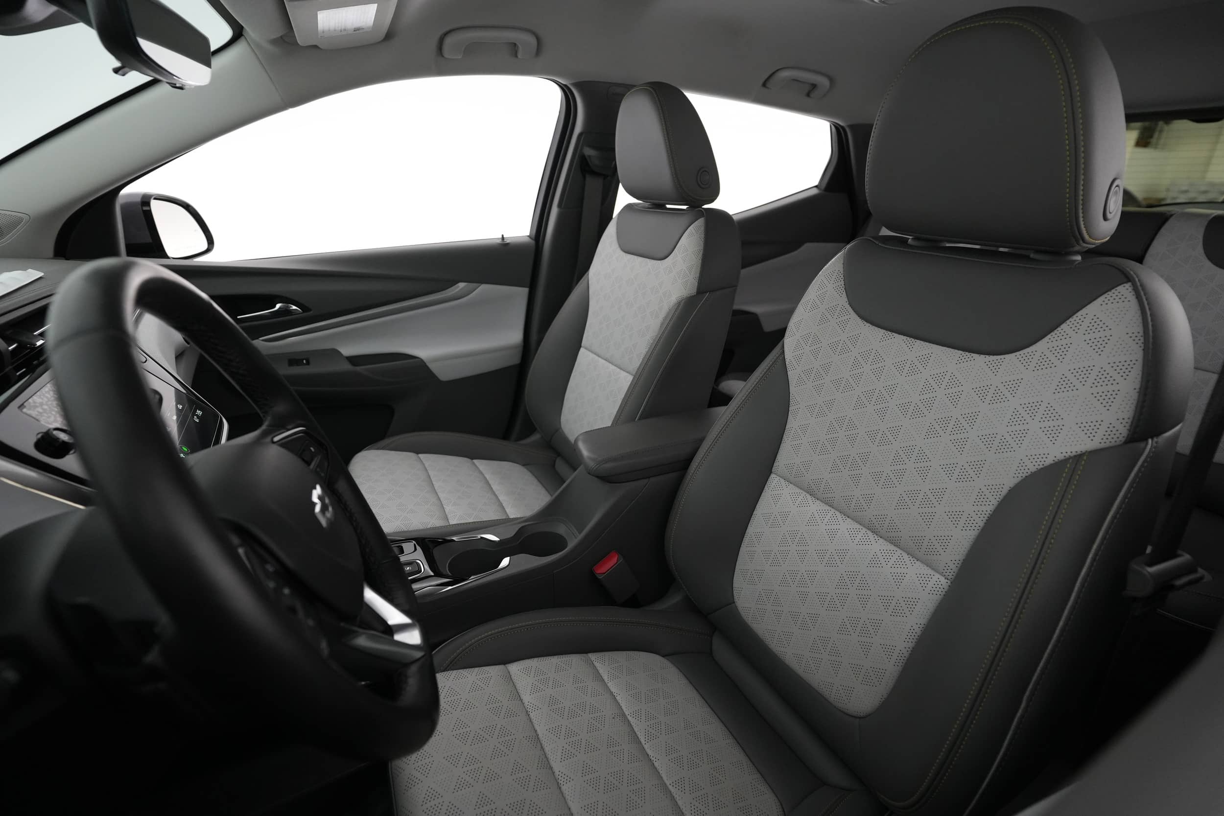 EverCars Co. vehicle image 3 for Chevrolet Bolt EUV -  Premier on EverCars Co.