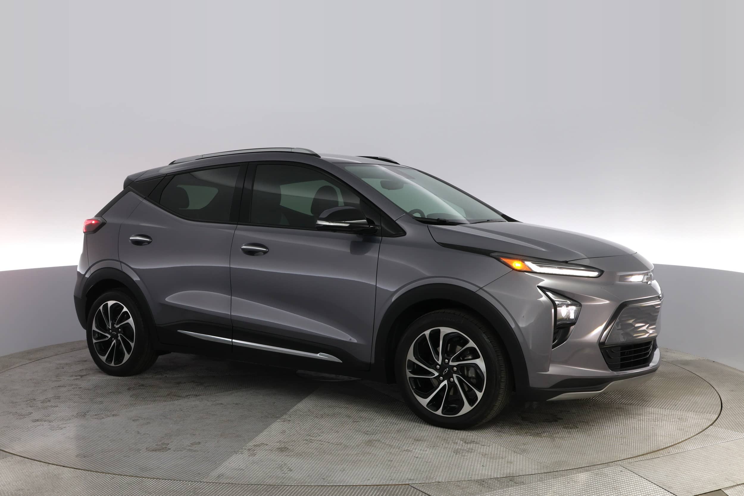 EverCars Co. vehicle image 11 for Chevrolet Bolt EUV -  Premier on EverCars Co.