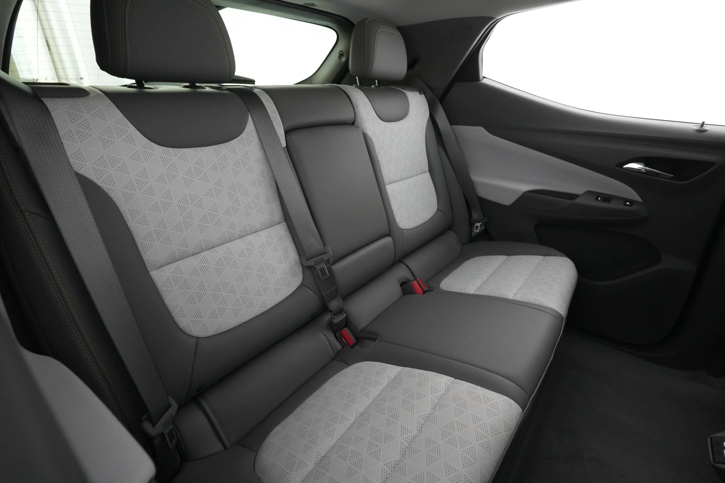 EverCars Co. vehicle image 4 for Chevrolet Bolt EUV -  Premier on EverCars Co.