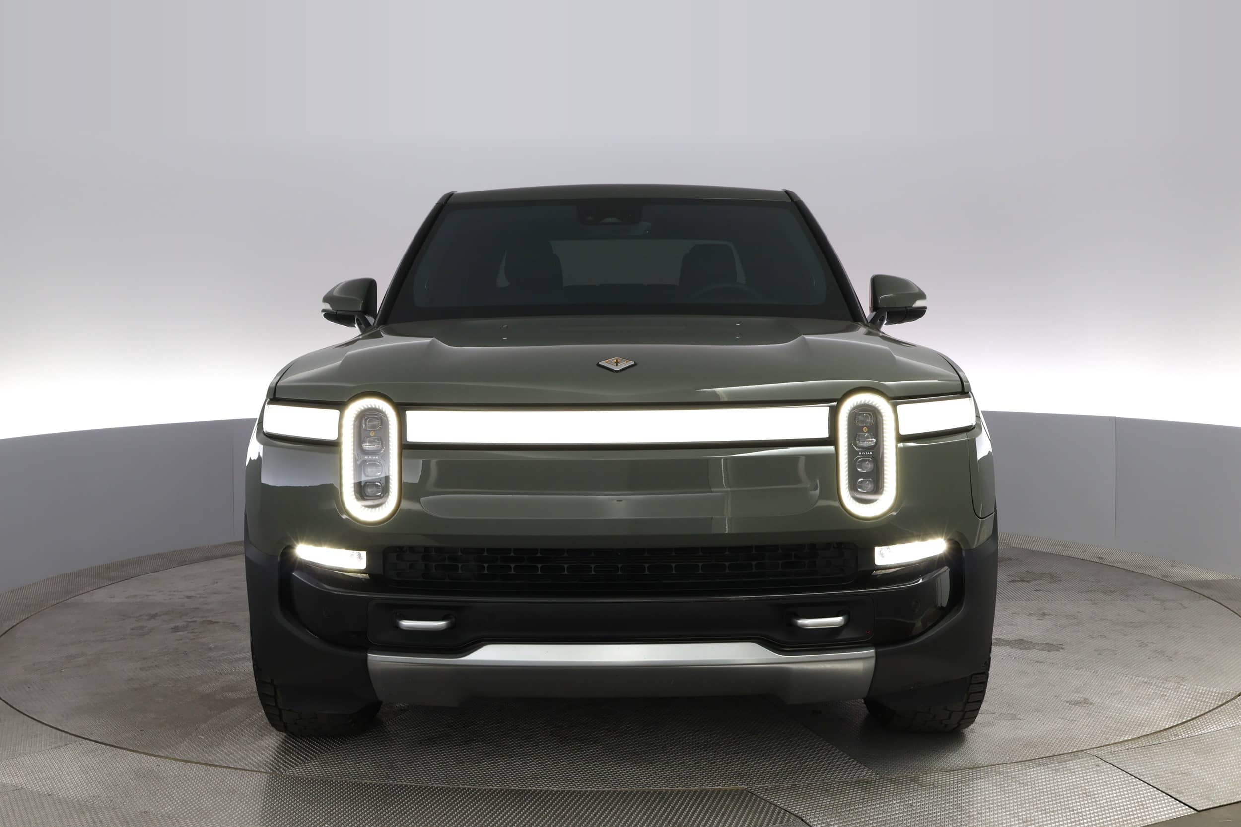 EverCars Co. vehicle image 5 for Rivian R1T -  Launch Edition on EverCars Co.