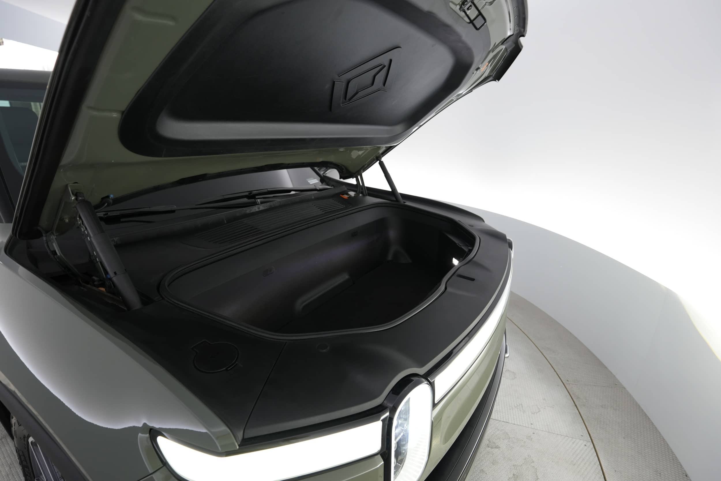 EverCars Co. vehicle image 20 for Rivian R1T -  Launch Edition on EverCars Co.