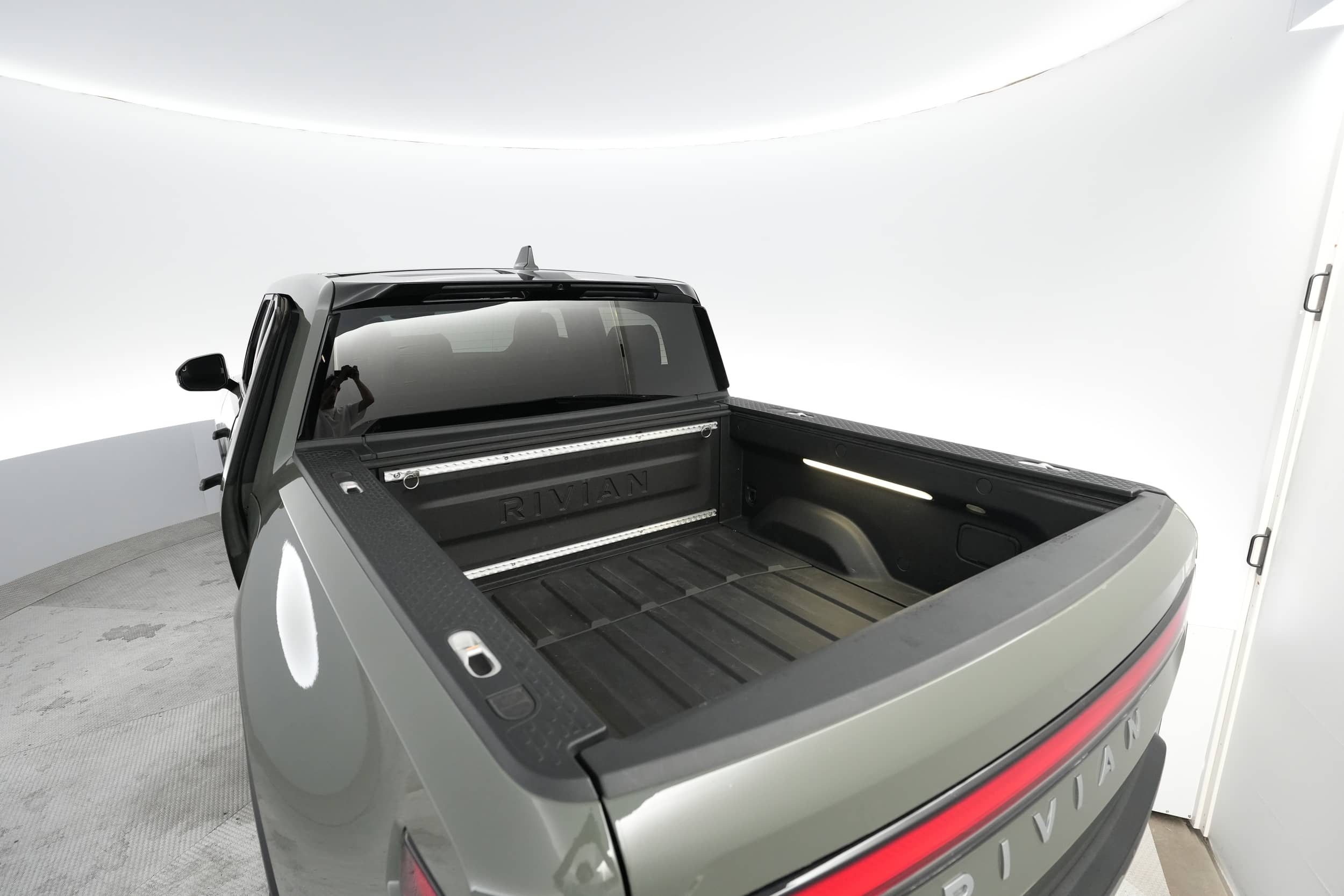 EverCars Co. vehicle image 21 for Rivian R1T -  Launch Edition on EverCars Co.