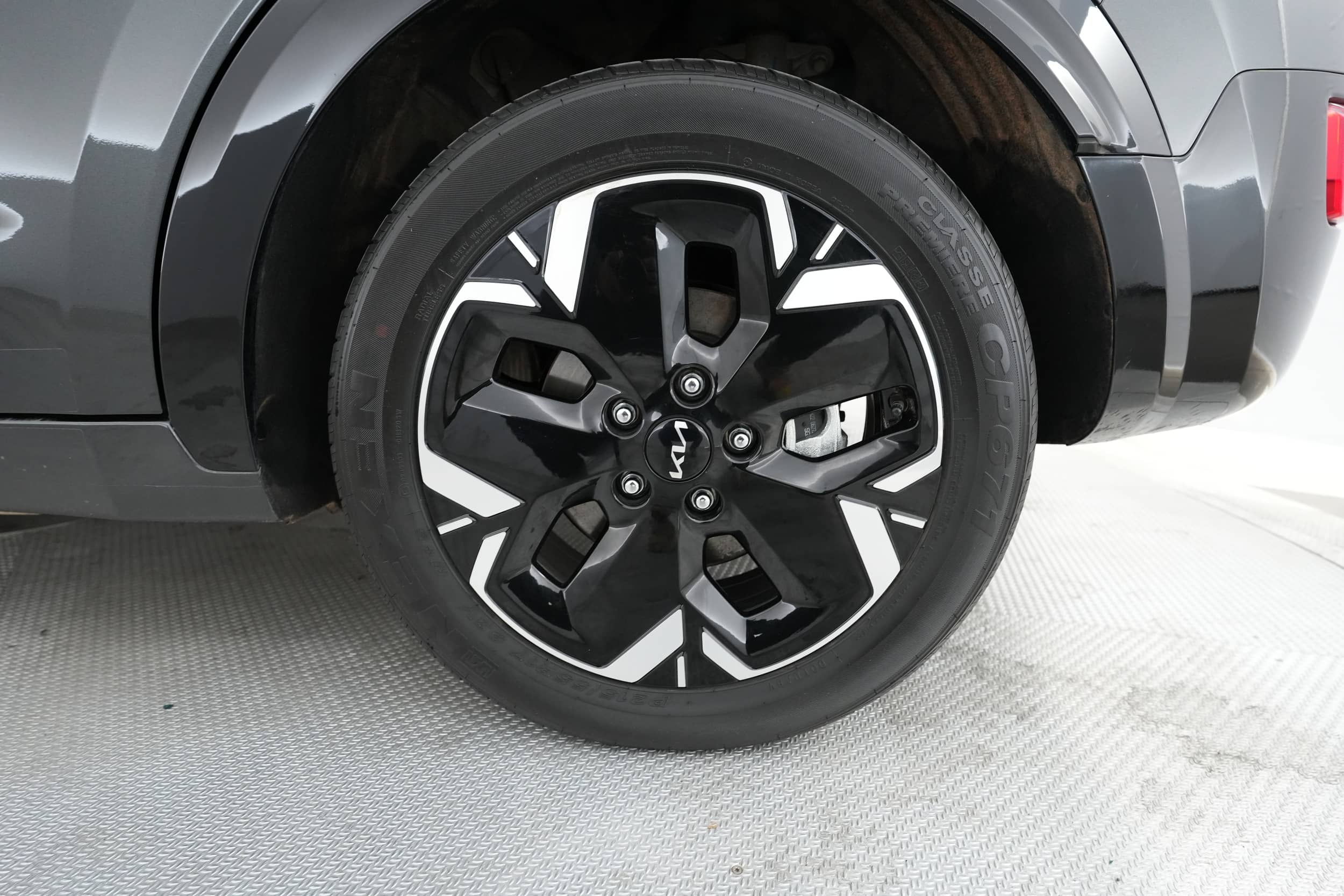 EverCars Co. vehicle image 16 for Kia Niro EV -  Wind on EverCars Co.