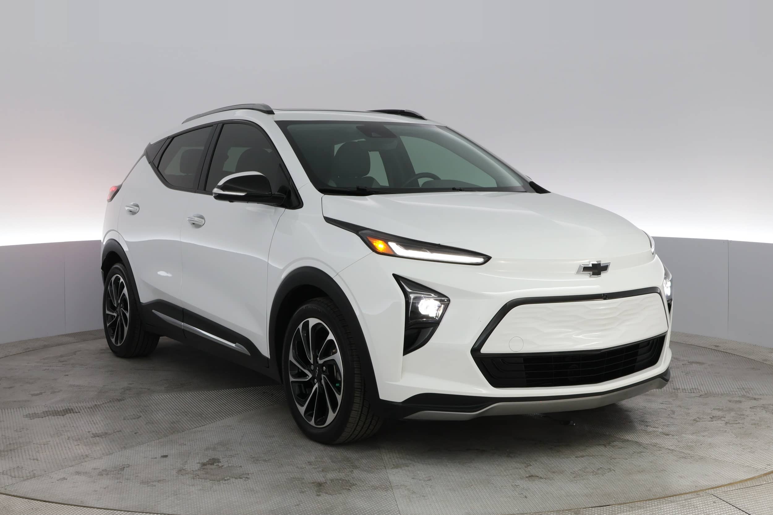 EverCars Co. vehicle image 12 for Chevrolet Bolt EUV -  Premier on EverCars Co.