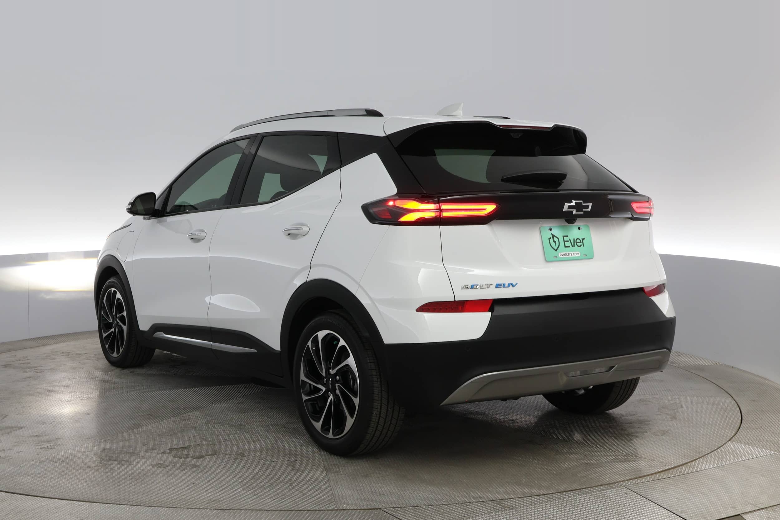 EverCars Co. vehicle image 9 for Chevrolet Bolt EUV -  Premier on EverCars Co.
