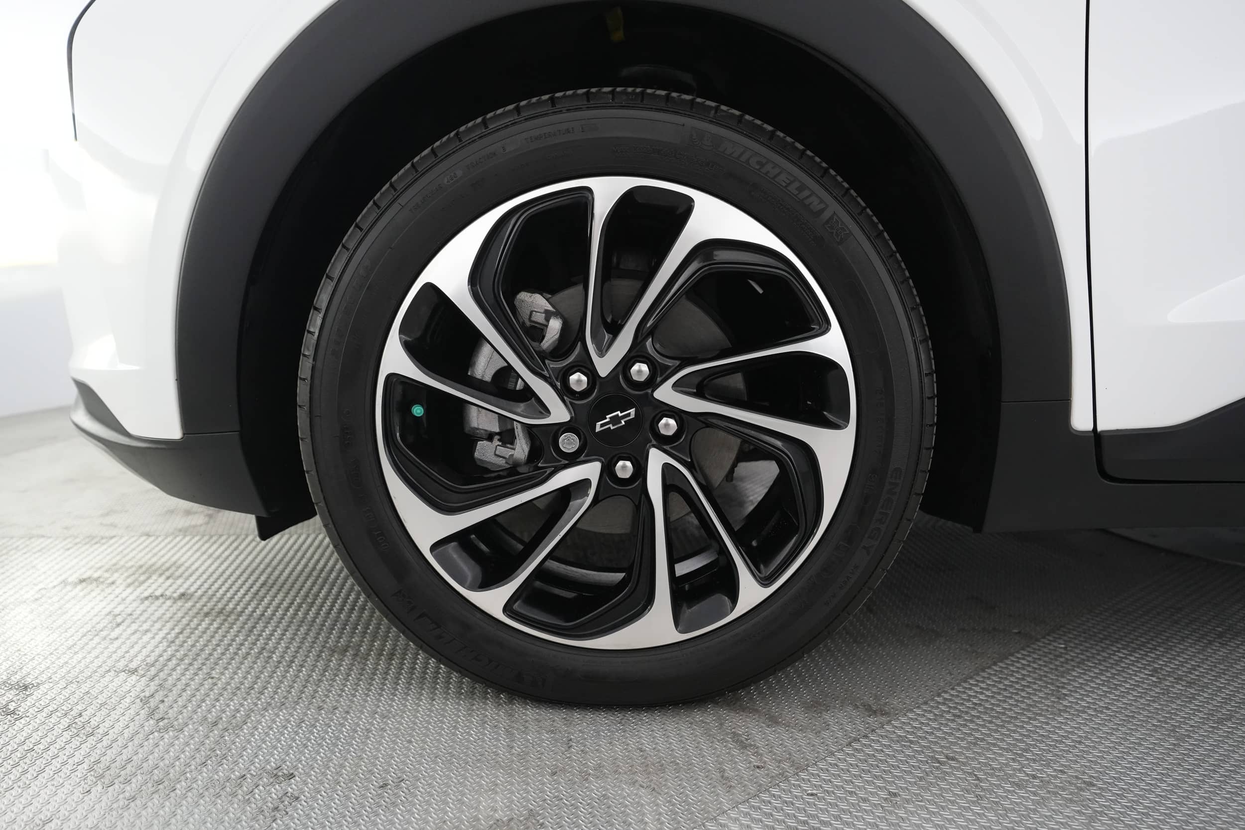 EverCars Co. vehicle image 15 for Chevrolet Bolt EUV -  Premier on EverCars Co.
