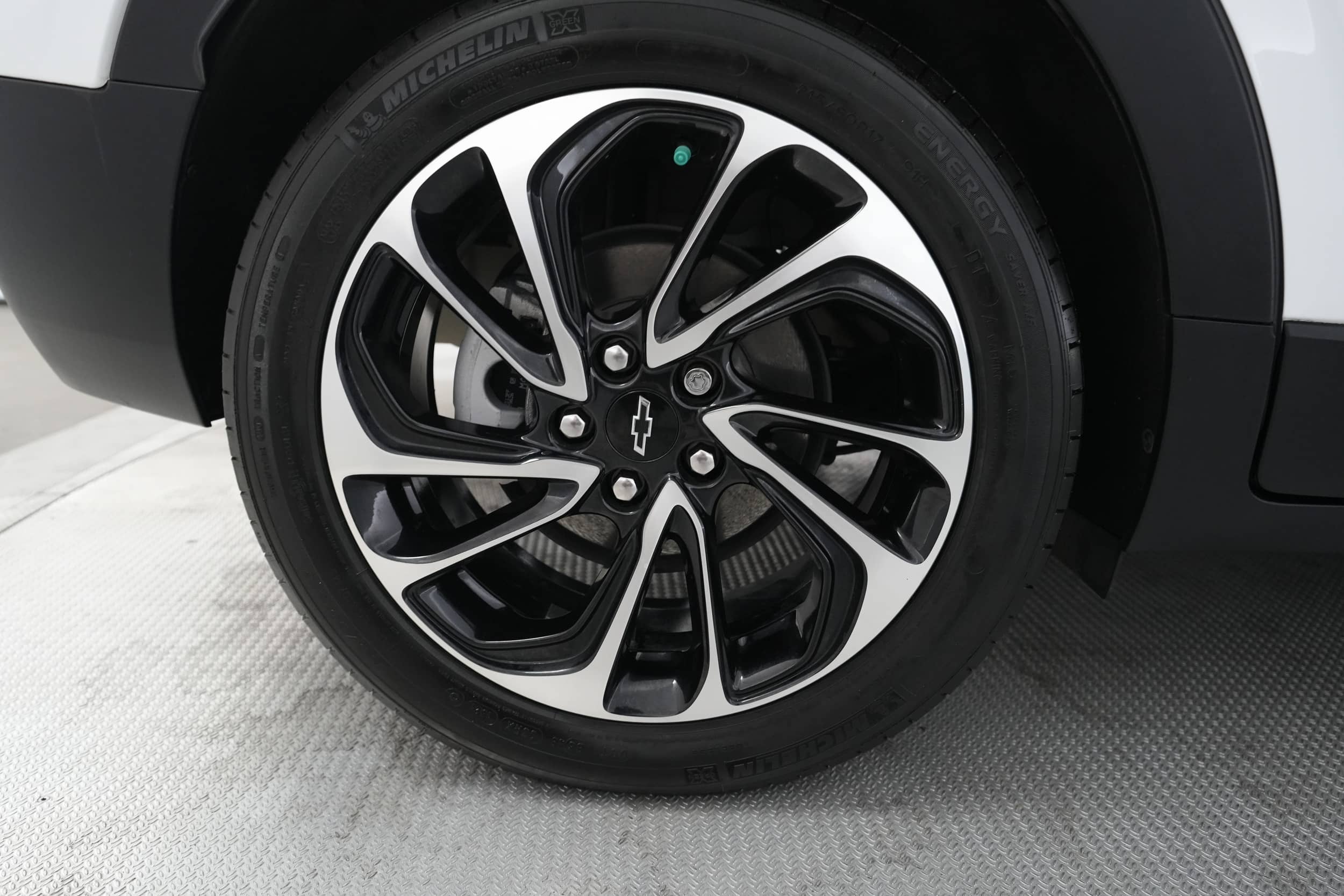 EverCars Co. vehicle image 17 for Chevrolet Bolt EUV -  Premier on EverCars Co.