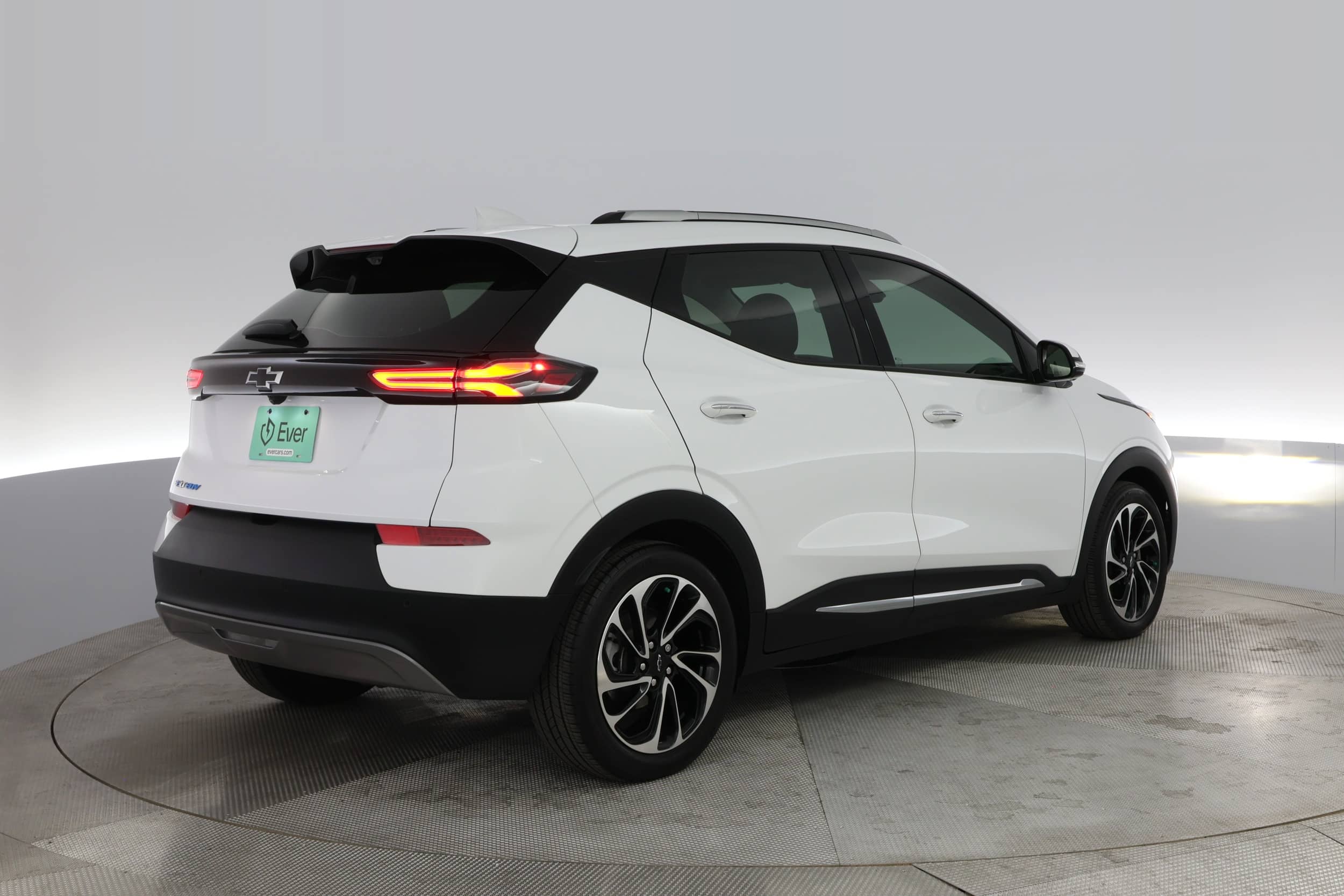 EverCars Co. vehicle image 2 for Chevrolet Bolt EUV -  Premier on EverCars Co.