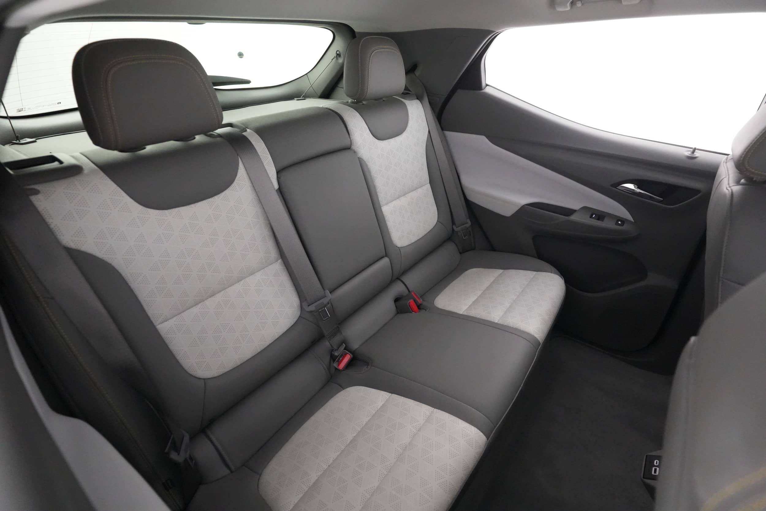 EverCars Co. vehicle image 4 for Chevrolet Bolt EUV -  Premier on EverCars Co.