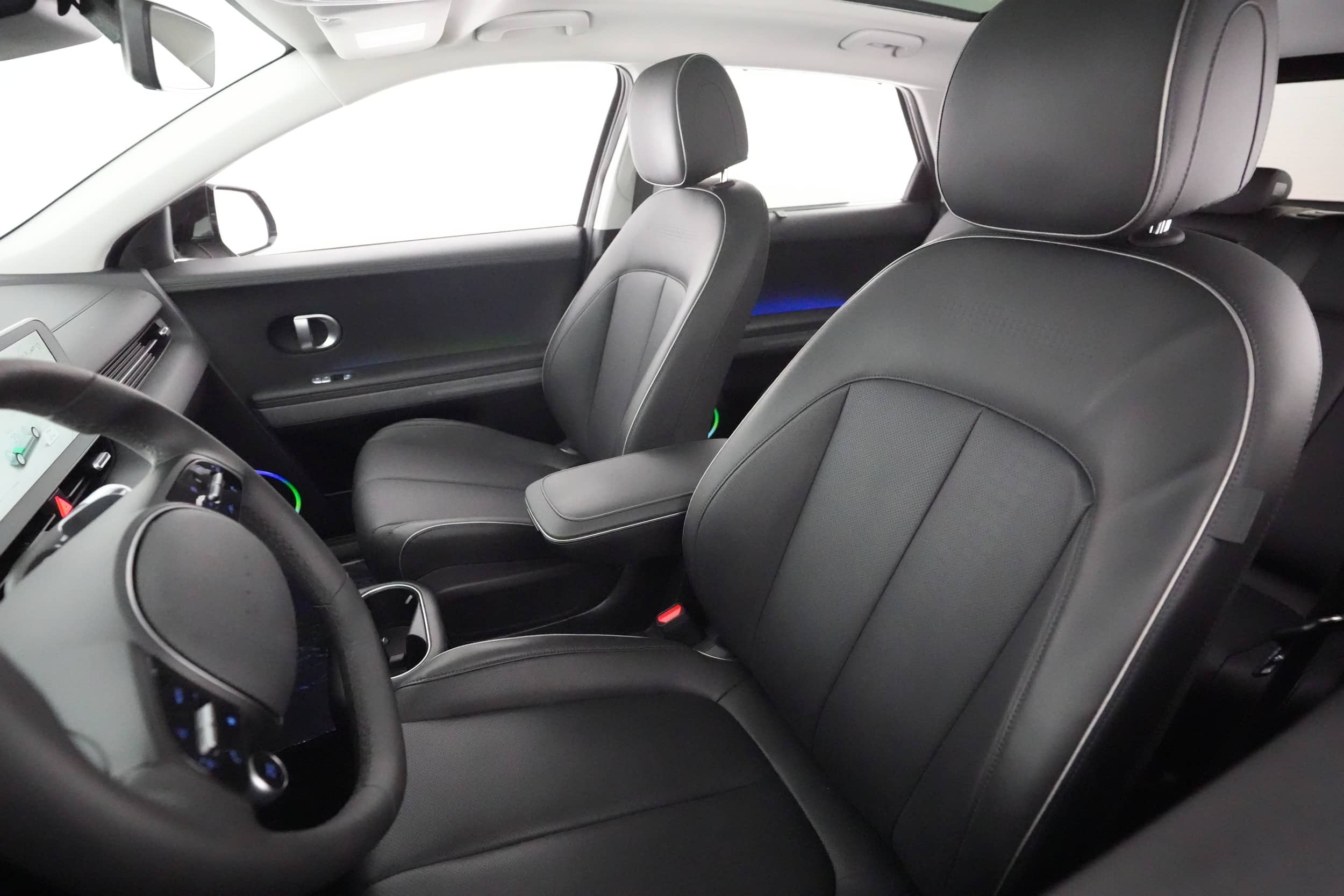EverCars Co. vehicle image 3 for Hyundai IONIQ 5 -  Limited on EverCars Co.