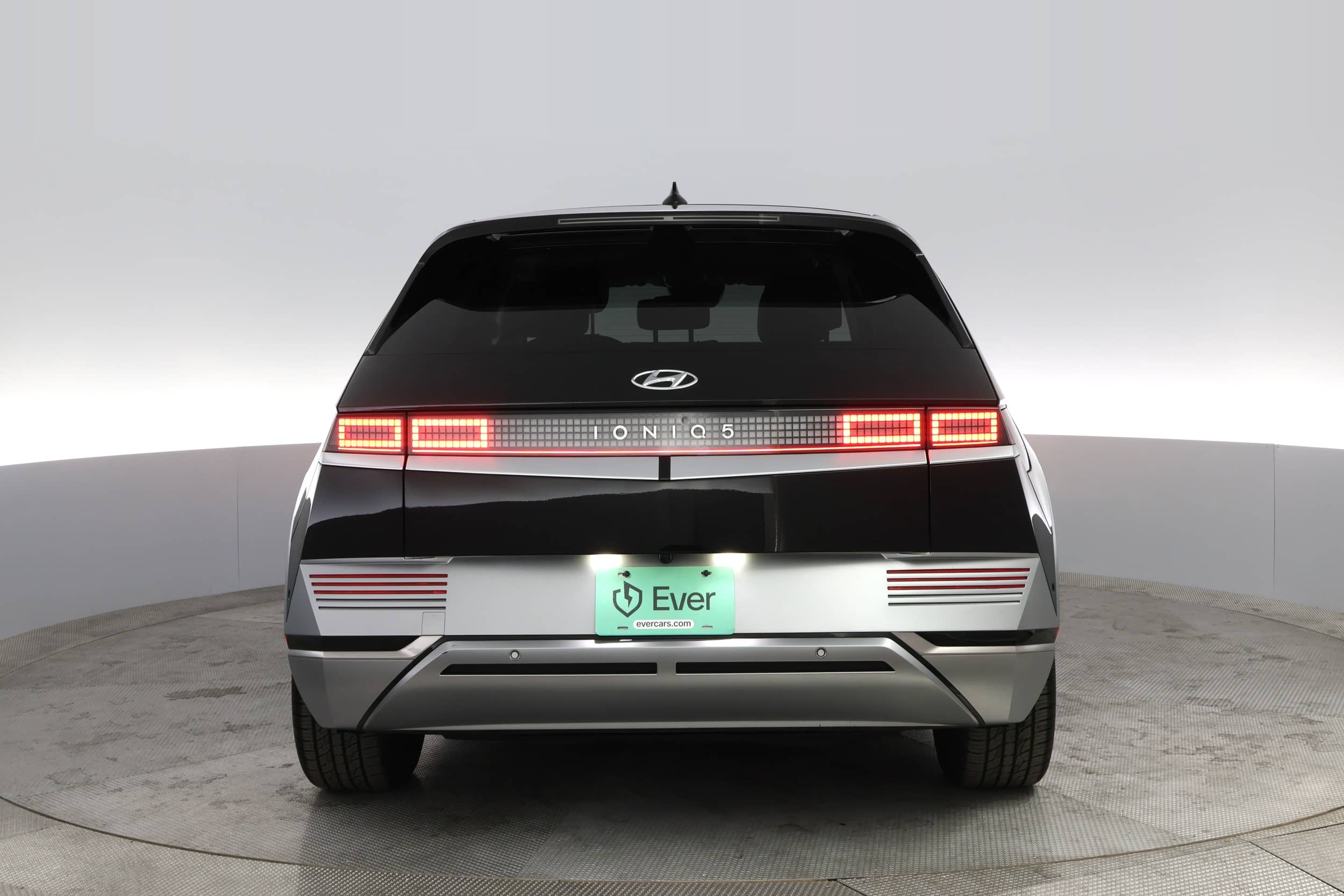 EverCars Co. vehicle image 6 for Hyundai IONIQ 5 -  Limited on EverCars Co.