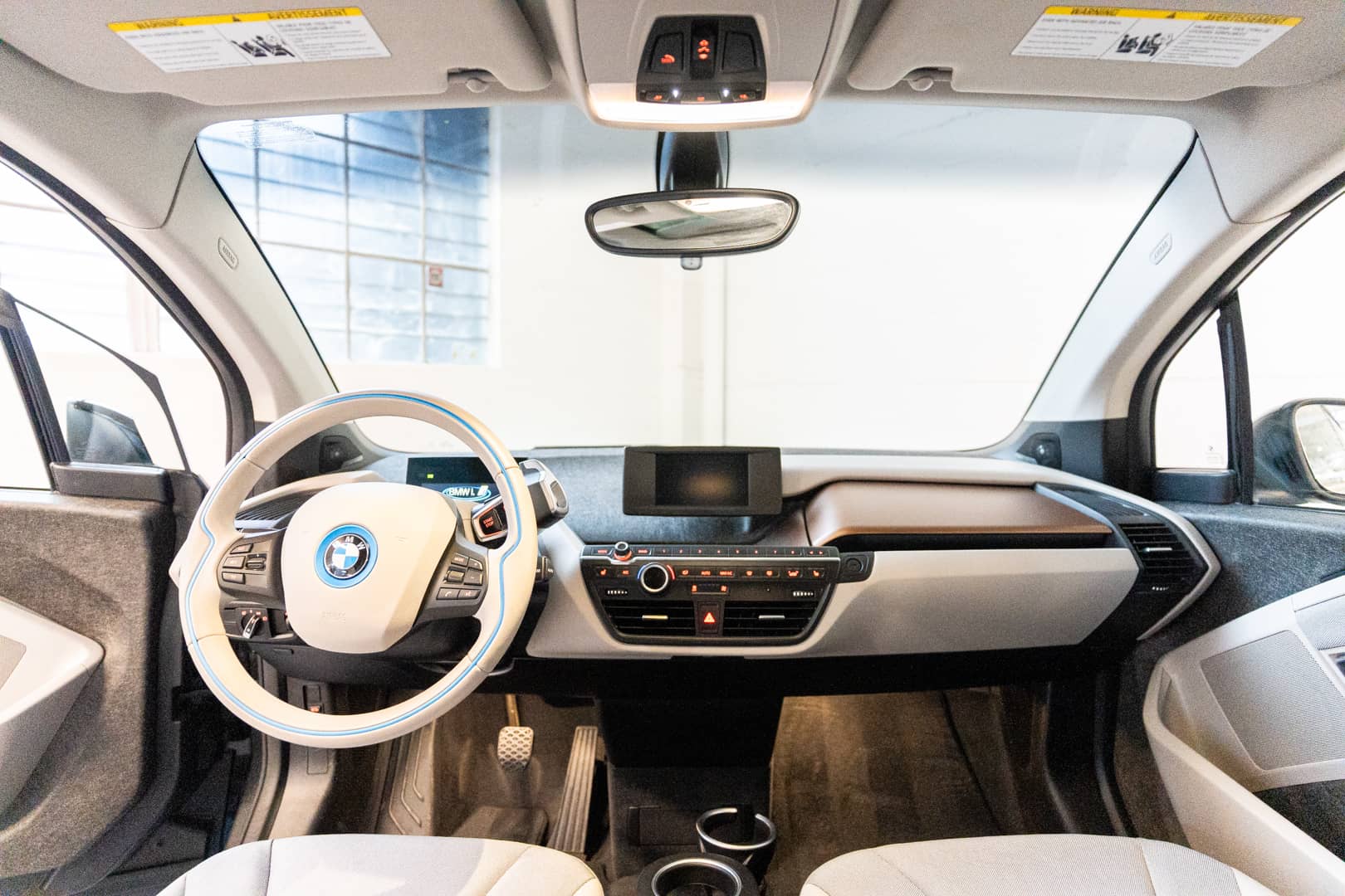EverCars Co. vehicle image 16 for BMW i3 -  Mega World on EverCars Co.