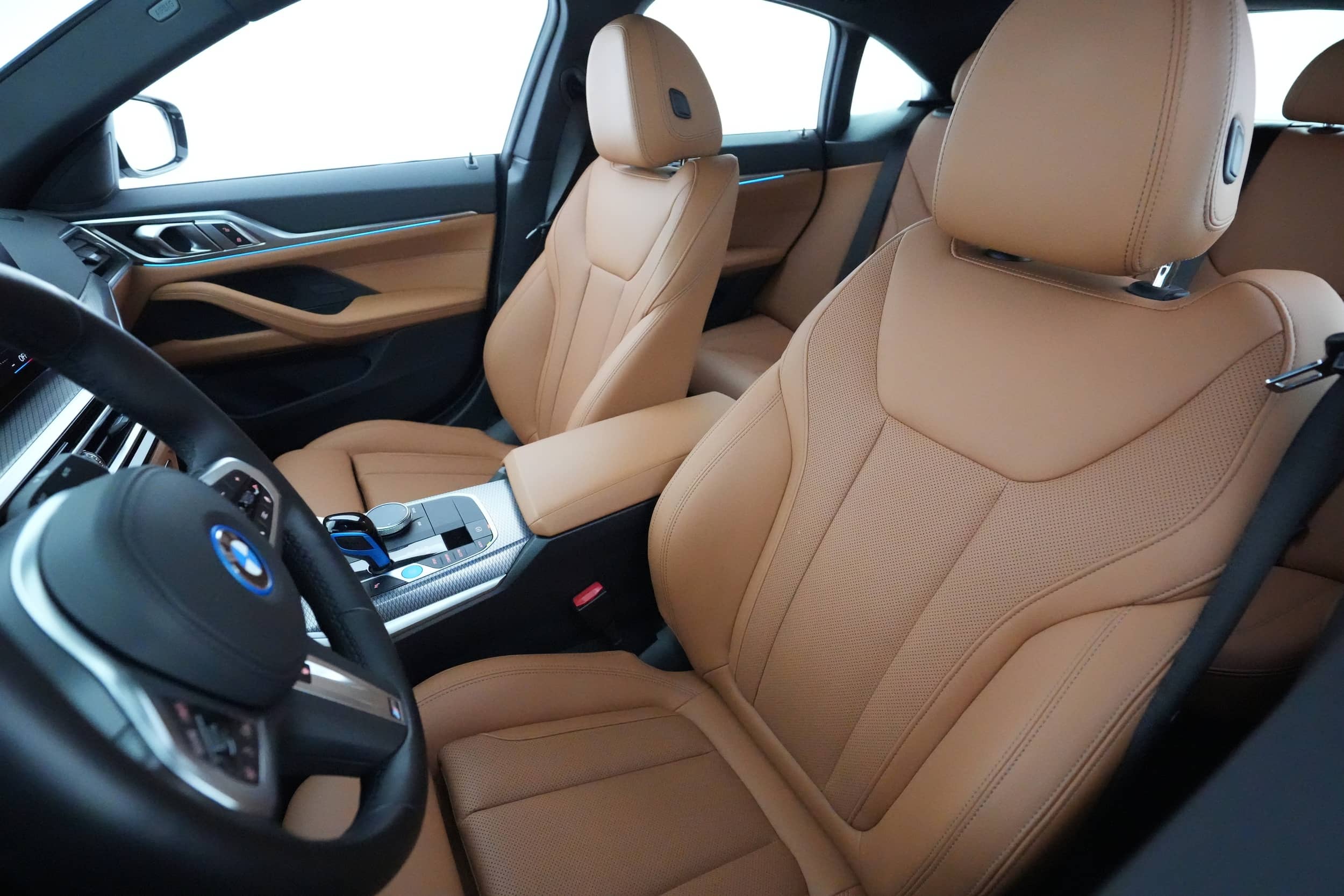 EverCars Co. vehicle image 3 for BMW i4 -  eDrive40 on EverCars Co.