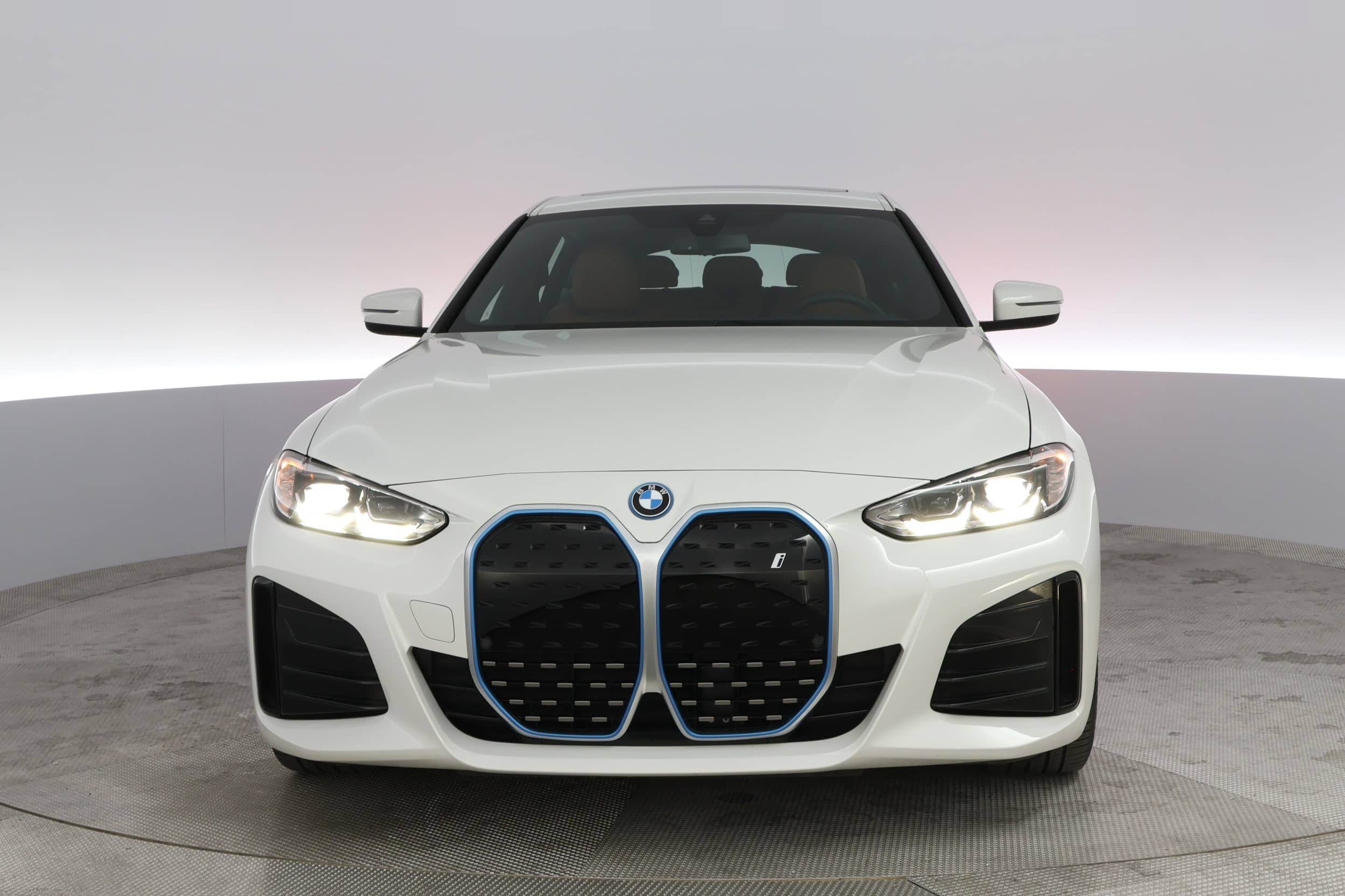 EverCars Co. vehicle image 13 for BMW i4 -  eDrive40 on EverCars Co.