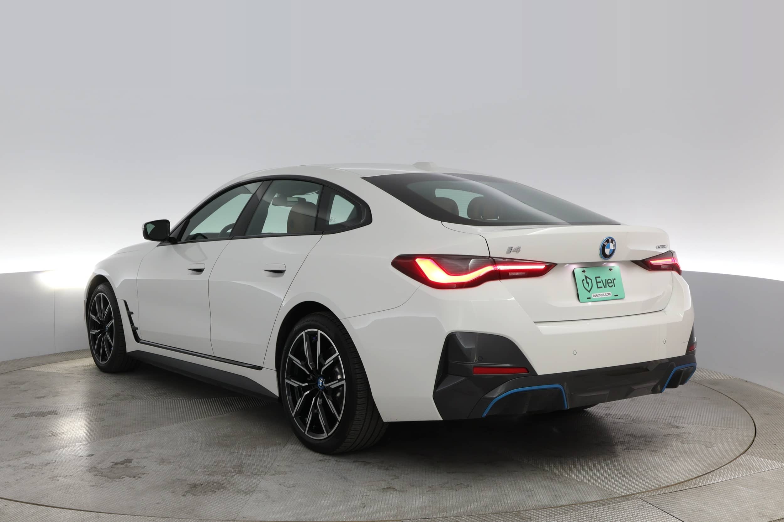EverCars Co. vehicle image 9 for BMW i4 -  eDrive40 on EverCars Co.