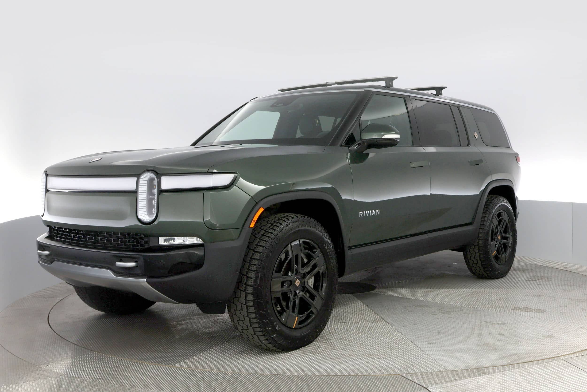 EverCars Co. vehicle image 1 for Rivian R1S -  Adventure on EverCars Co.