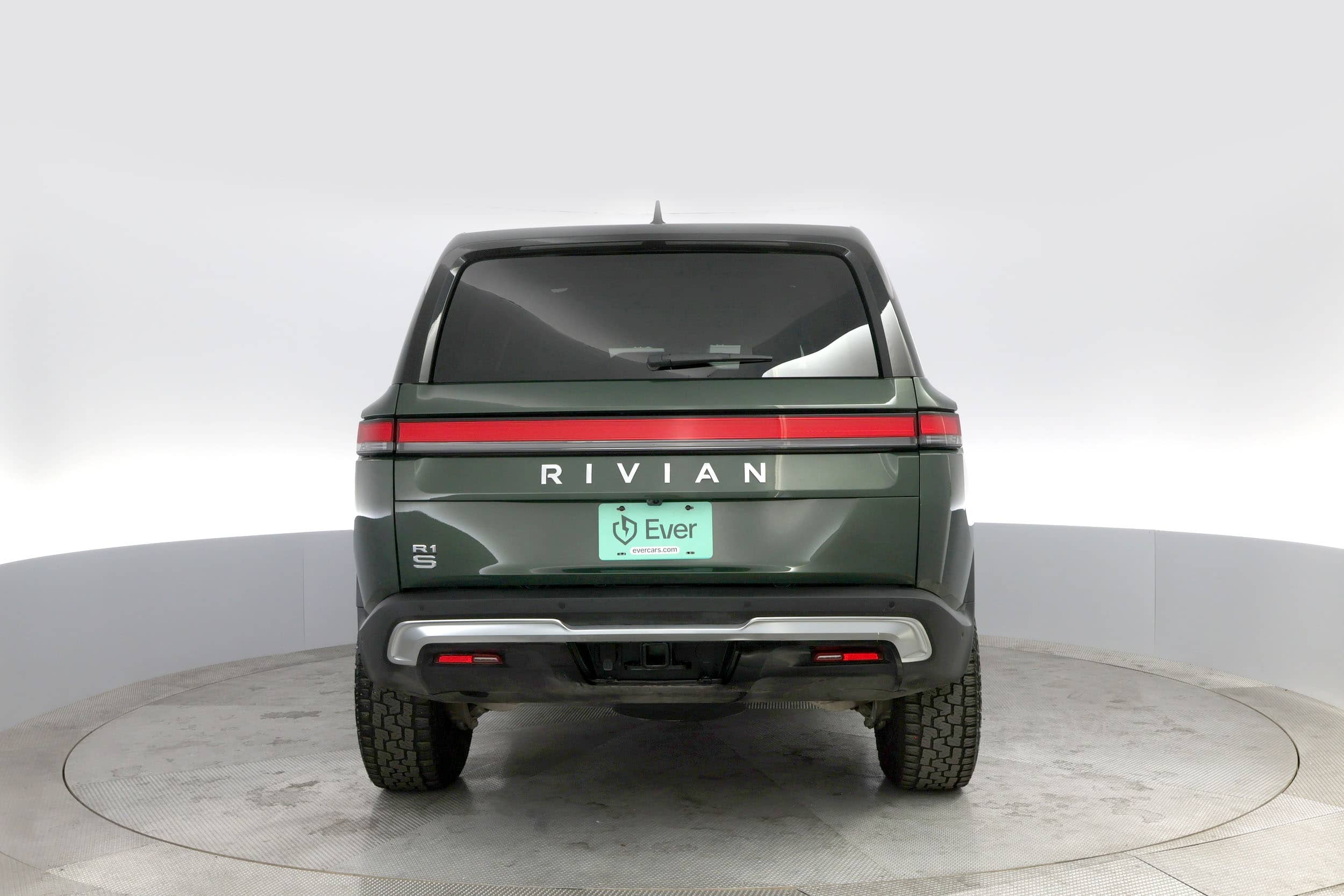 EverCars Co. vehicle image 12 for Rivian R1S -  Adventure on EverCars Co.