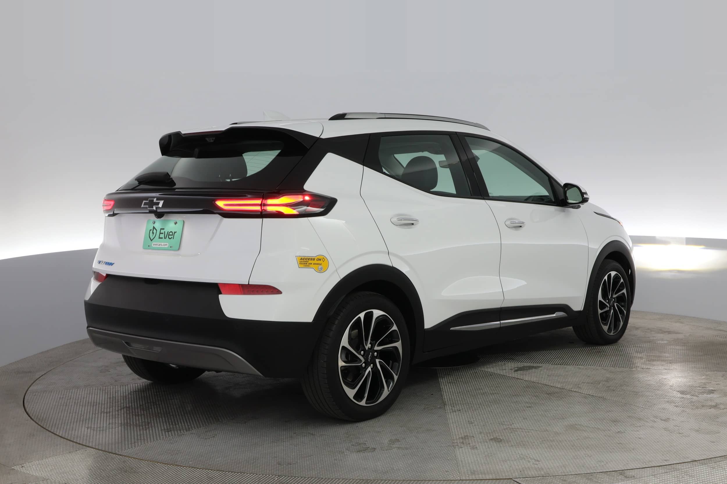 EverCars Co. vehicle image 3 for Chevrolet Bolt EUV -  Premier on EverCars Co.