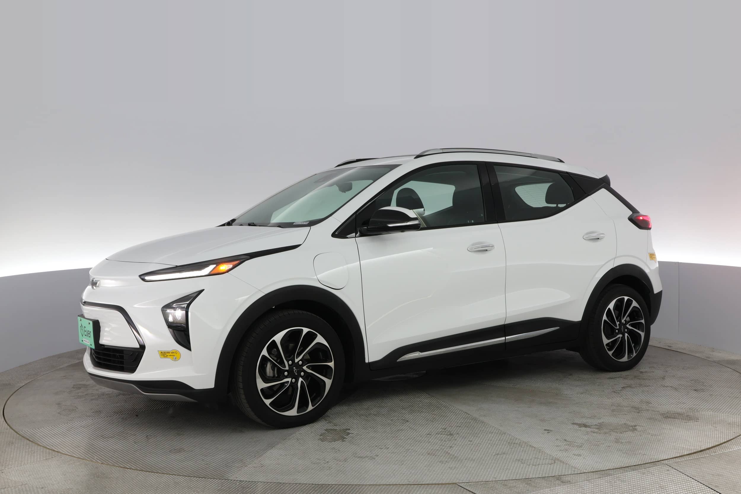EverCars Co. vehicle image 10 for Chevrolet Bolt EUV -  Premier on EverCars Co.