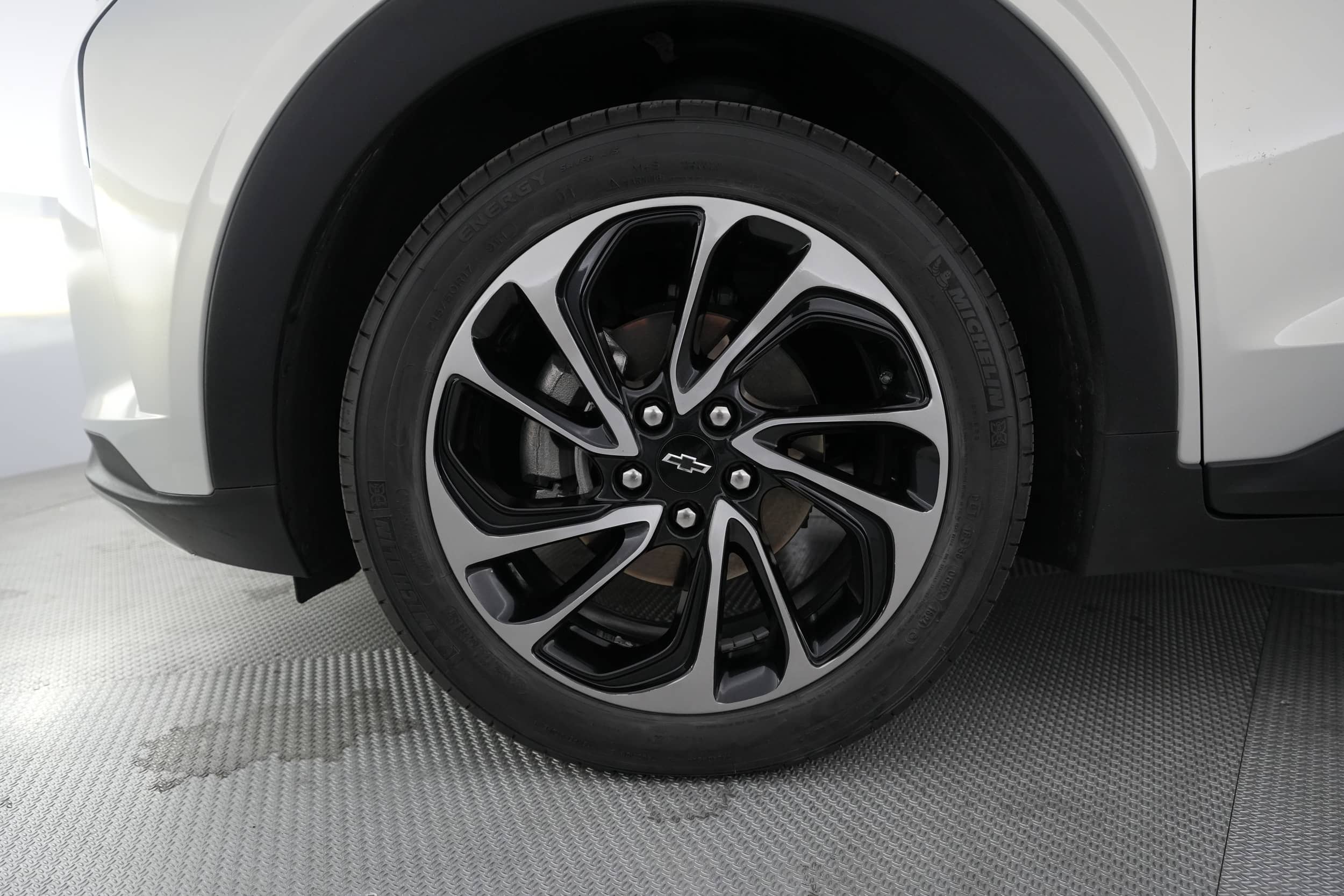 EverCars Co. vehicle image 7 for Chevrolet Bolt EUV -  Premier on EverCars Co.