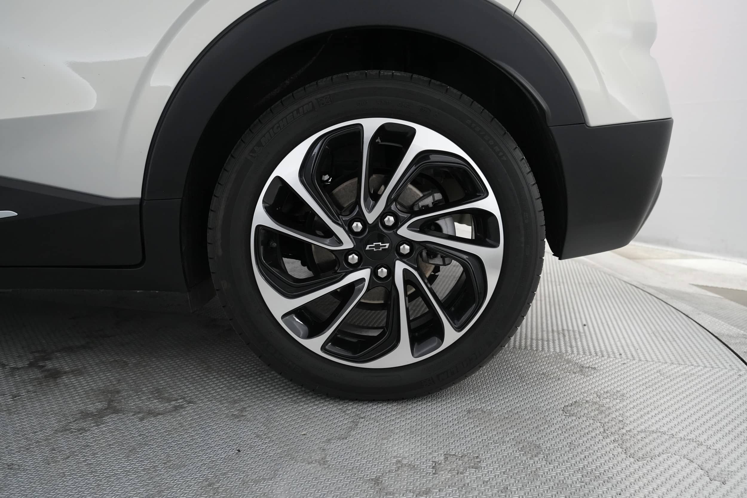 EverCars Co. vehicle image 15 for Chevrolet Bolt EUV -  Premier on EverCars Co.