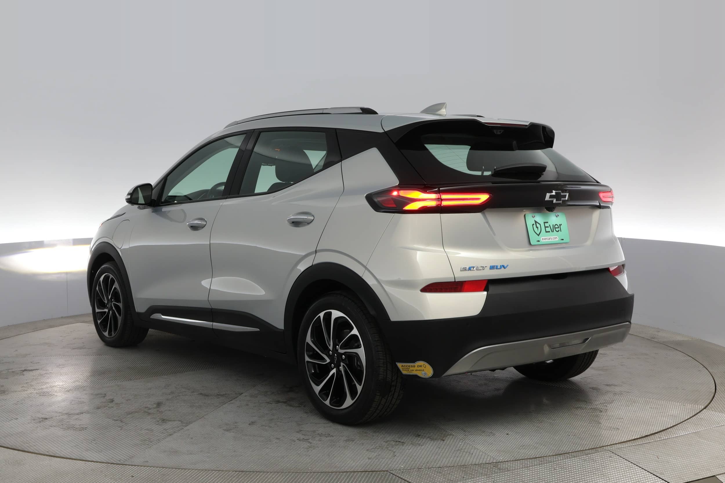 EverCars Co. vehicle image 9 for Chevrolet Bolt EUV -  Premier on EverCars Co.