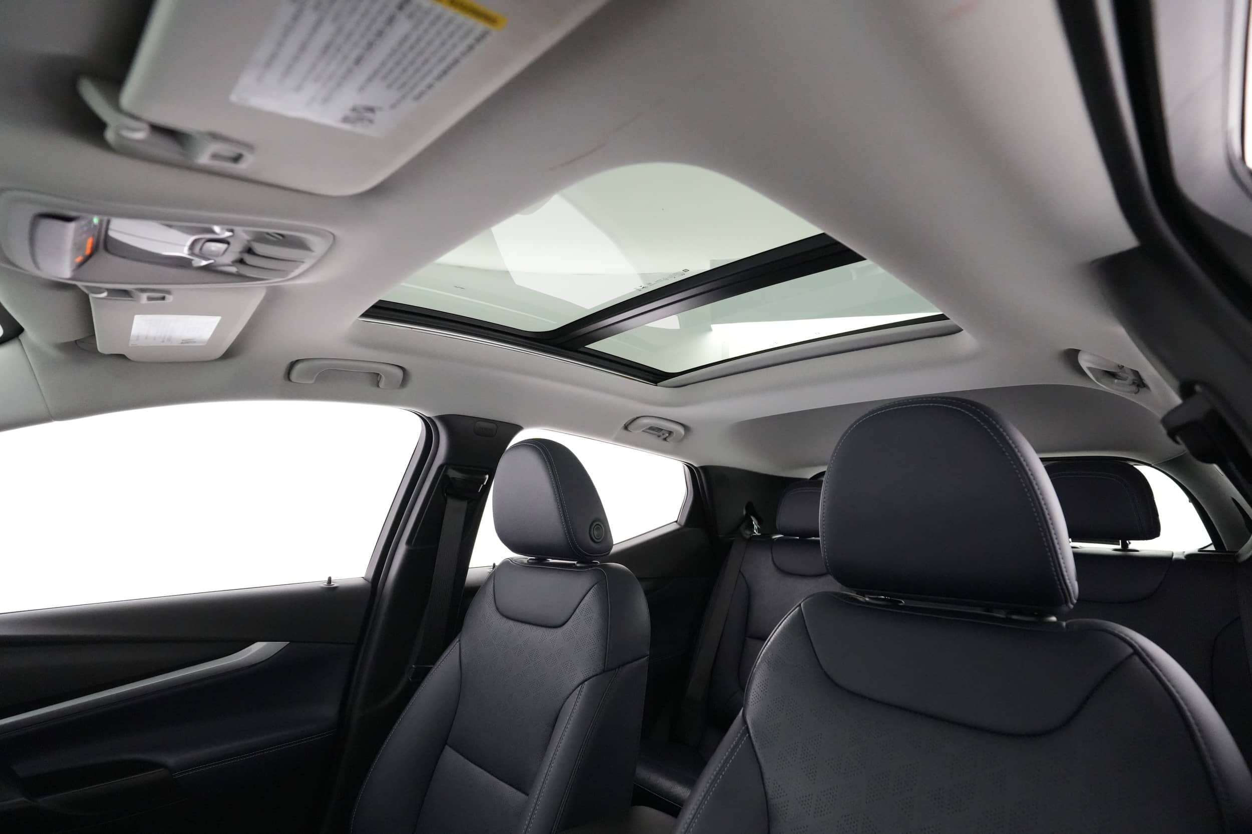 EverCars Co. vehicle image 18 for Chevrolet Bolt EUV -  Premier on EverCars Co.