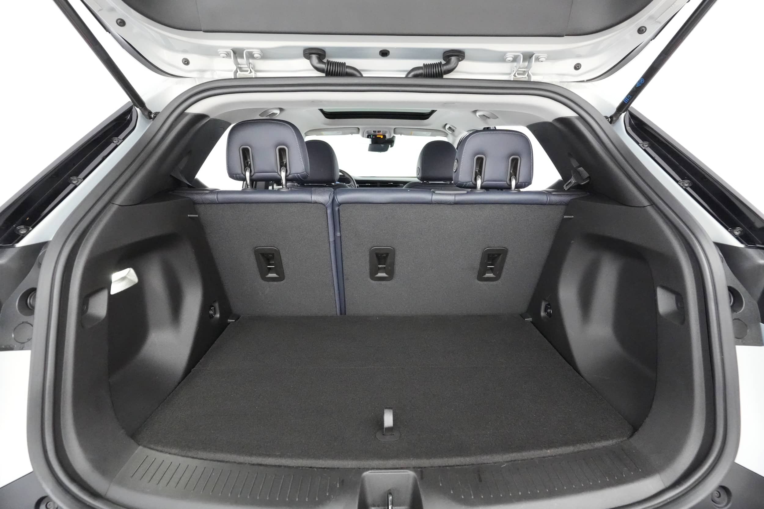 EverCars Co. vehicle image 6 for Chevrolet Bolt EUV -  Premier on EverCars Co.