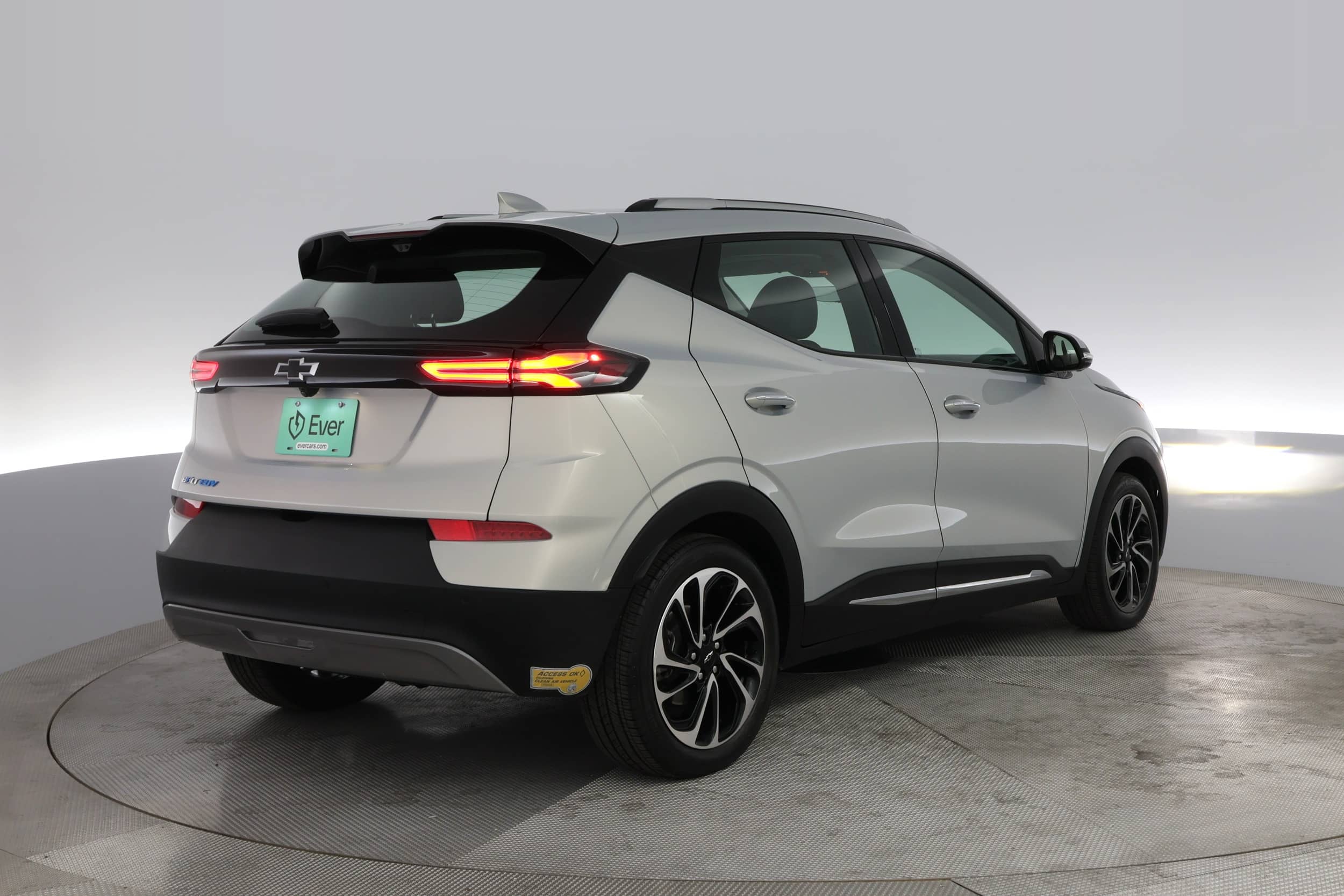 EverCars Co. vehicle image 2 for Chevrolet Bolt EUV -  Premier on EverCars Co.