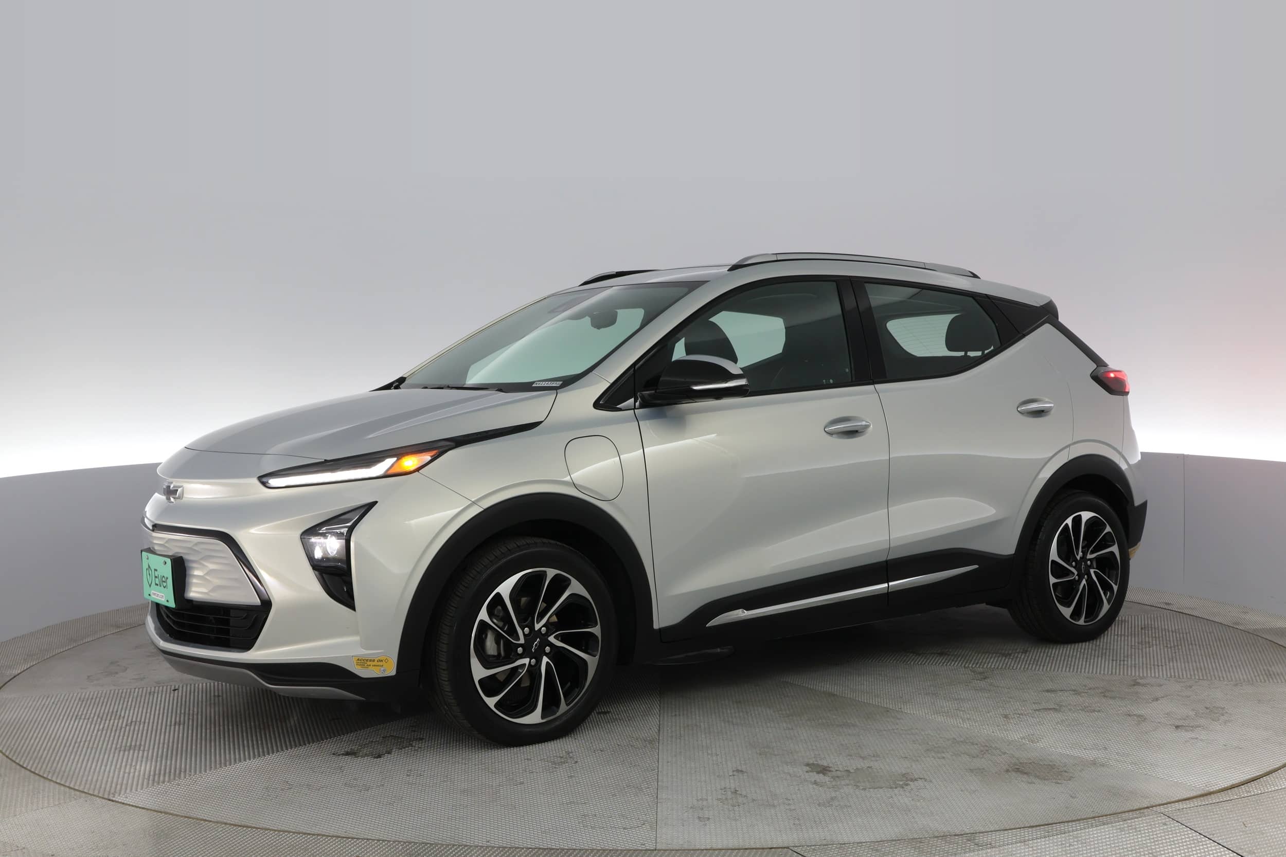 EverCars Co. vehicle image 10 for Chevrolet Bolt EUV -  Premier on EverCars Co.