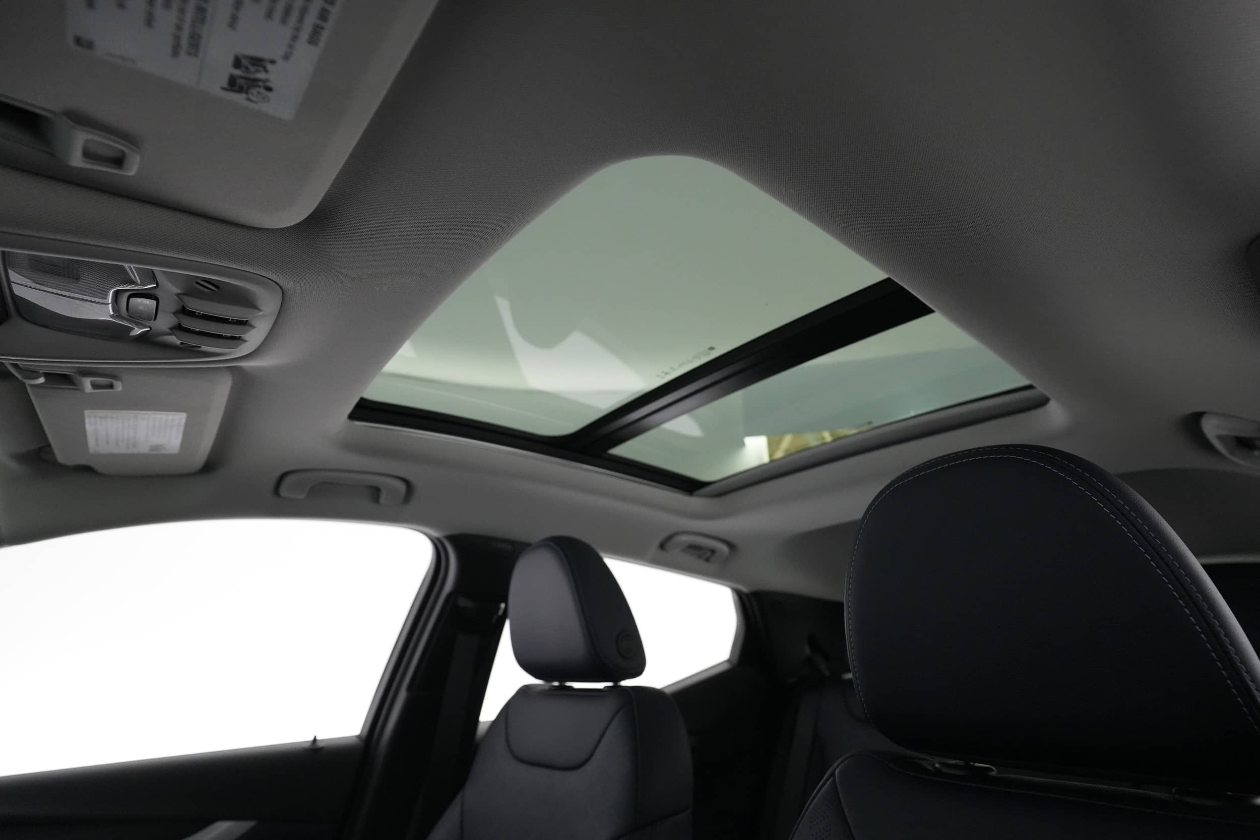 EverCars Co. vehicle image 19 for Chevrolet Bolt EUV -  Premier on EverCars Co.