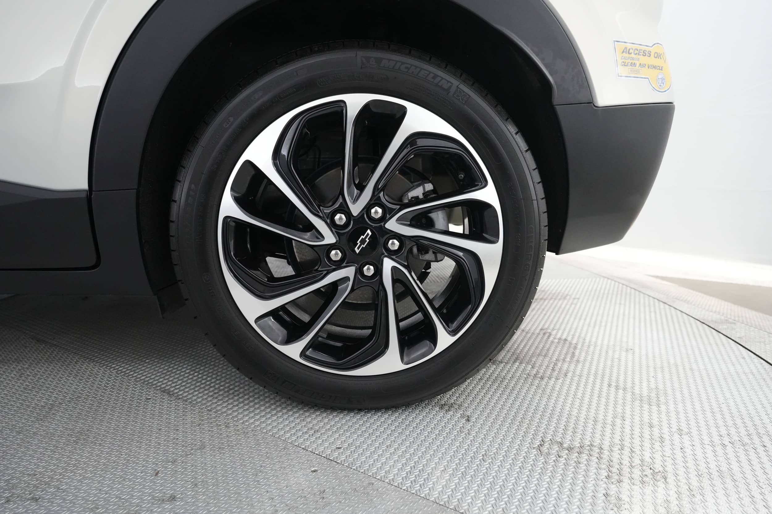 EverCars Co. vehicle image 7 for Chevrolet Bolt EUV -  Premier on EverCars Co.