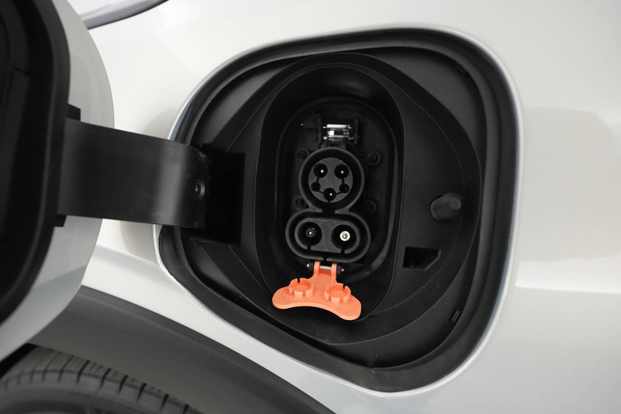 EverCars Co. vehicle image 8 for Chevrolet Bolt EUV -  Premier on EverCars Co.