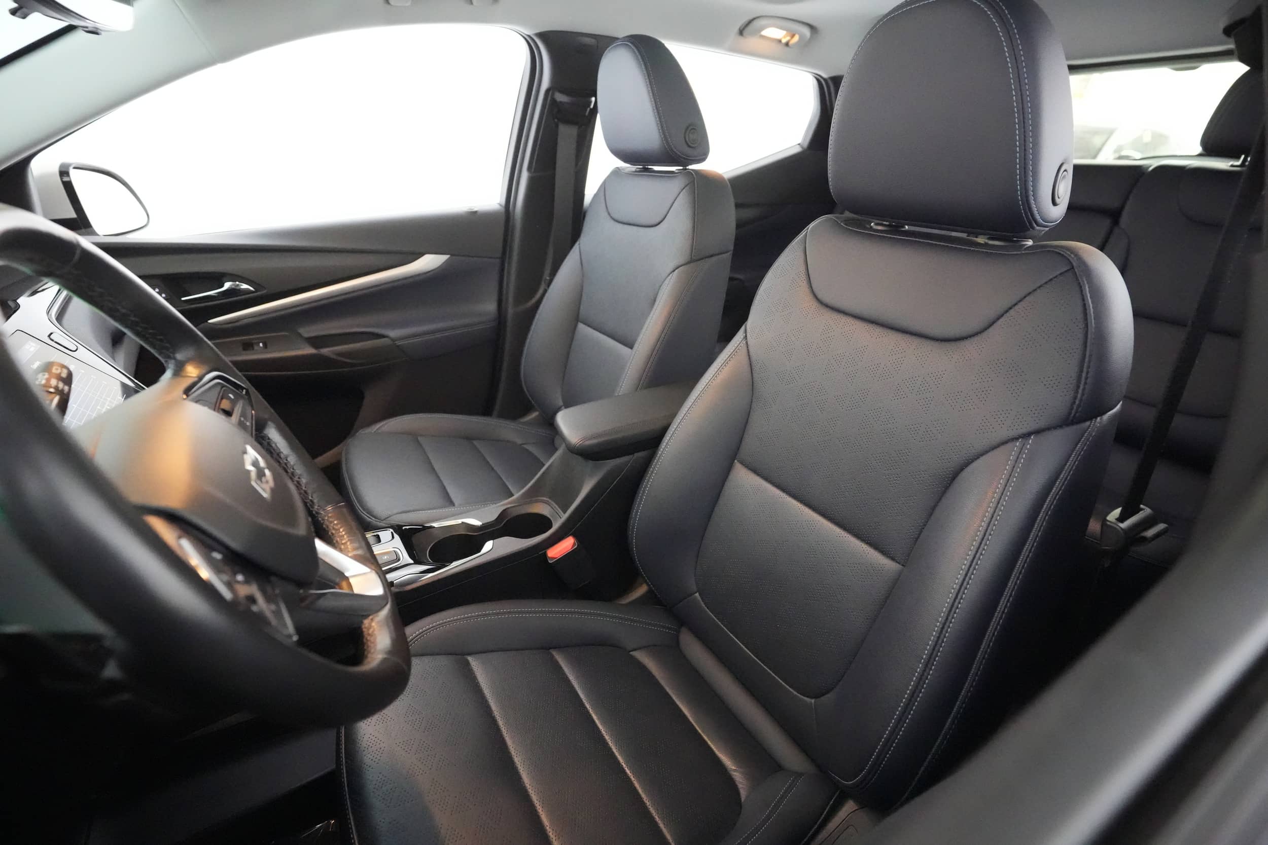 EverCars Co. vehicle image 2 for Chevrolet Bolt EUV -  Premier on EverCars Co.