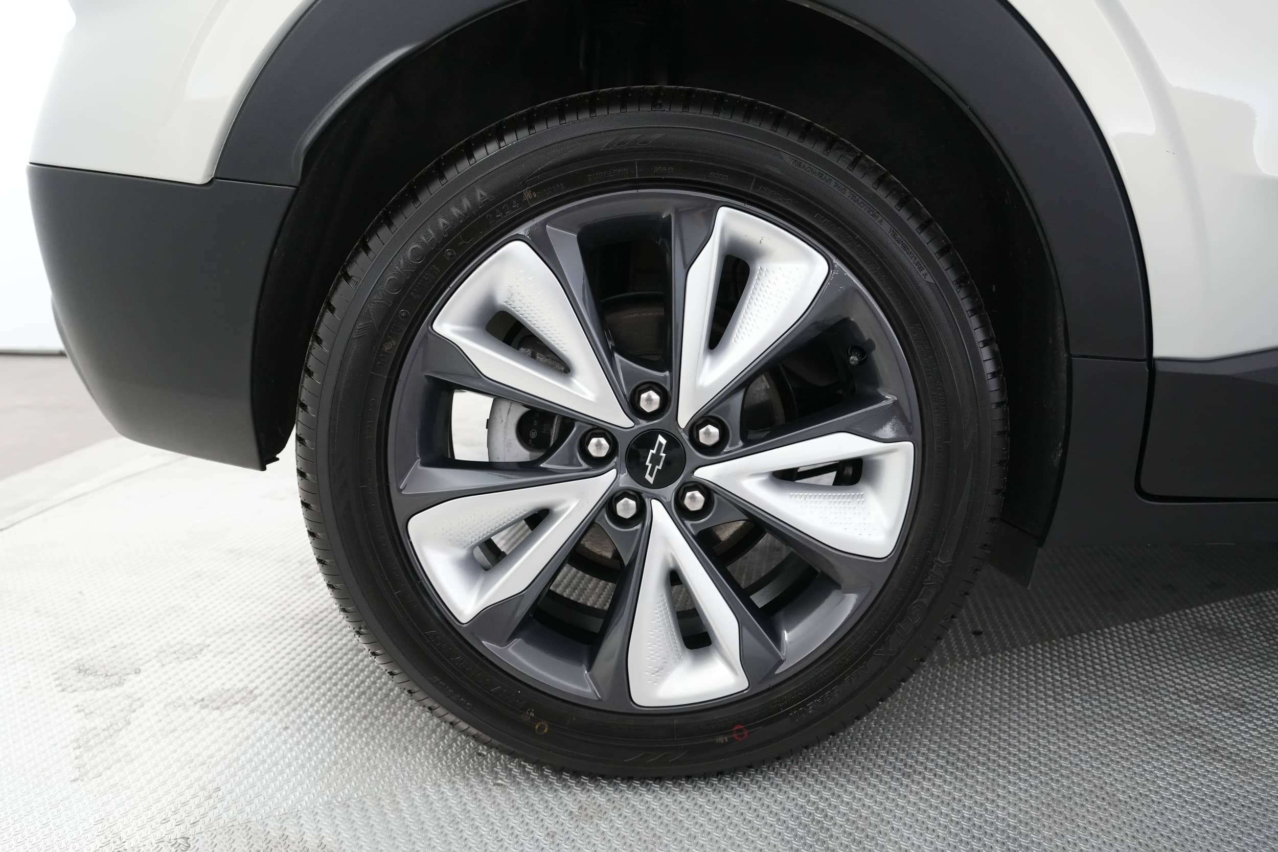 EverCars Co. vehicle image 16 for Chevrolet Bolt EUV -  LT on EverCars Co.