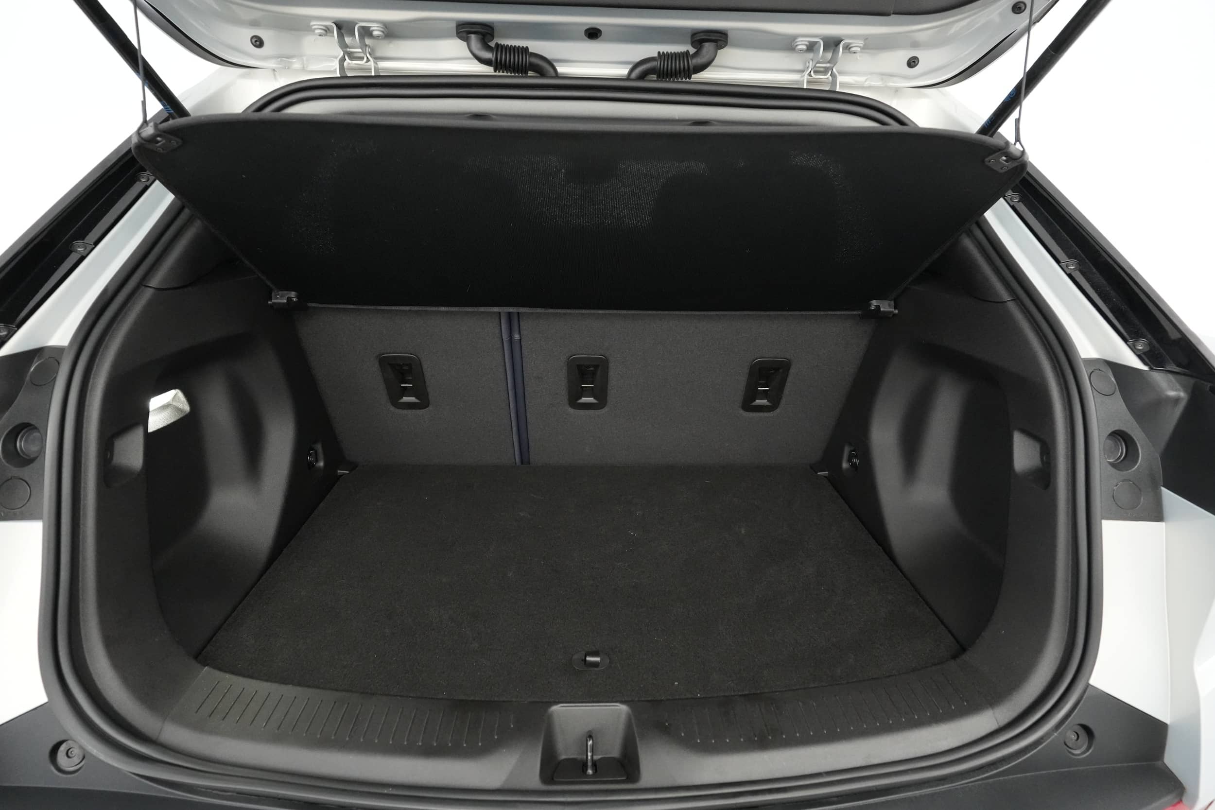 EverCars Co. vehicle image 6 for Chevrolet Bolt EUV -  LT on EverCars Co.