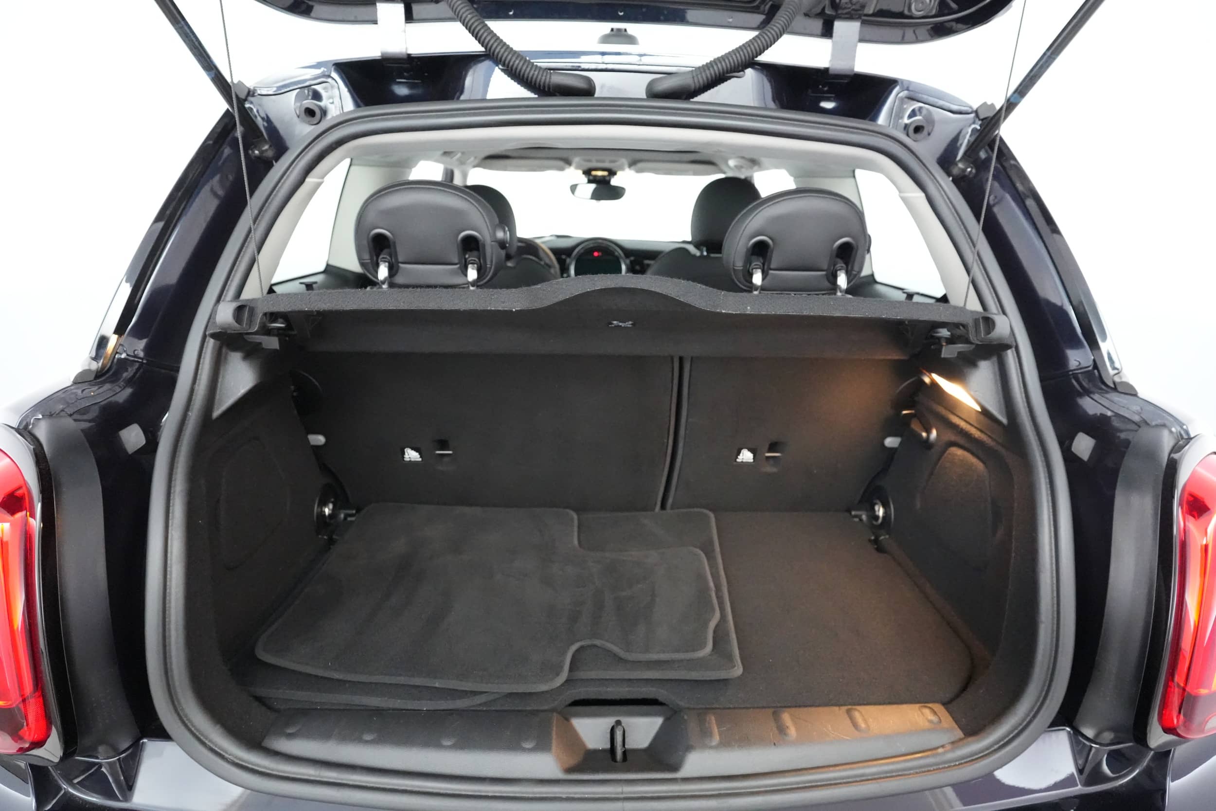 EverCars Co. vehicle image 6 for Mini Cooper SE -  Base on EverCars Co.
