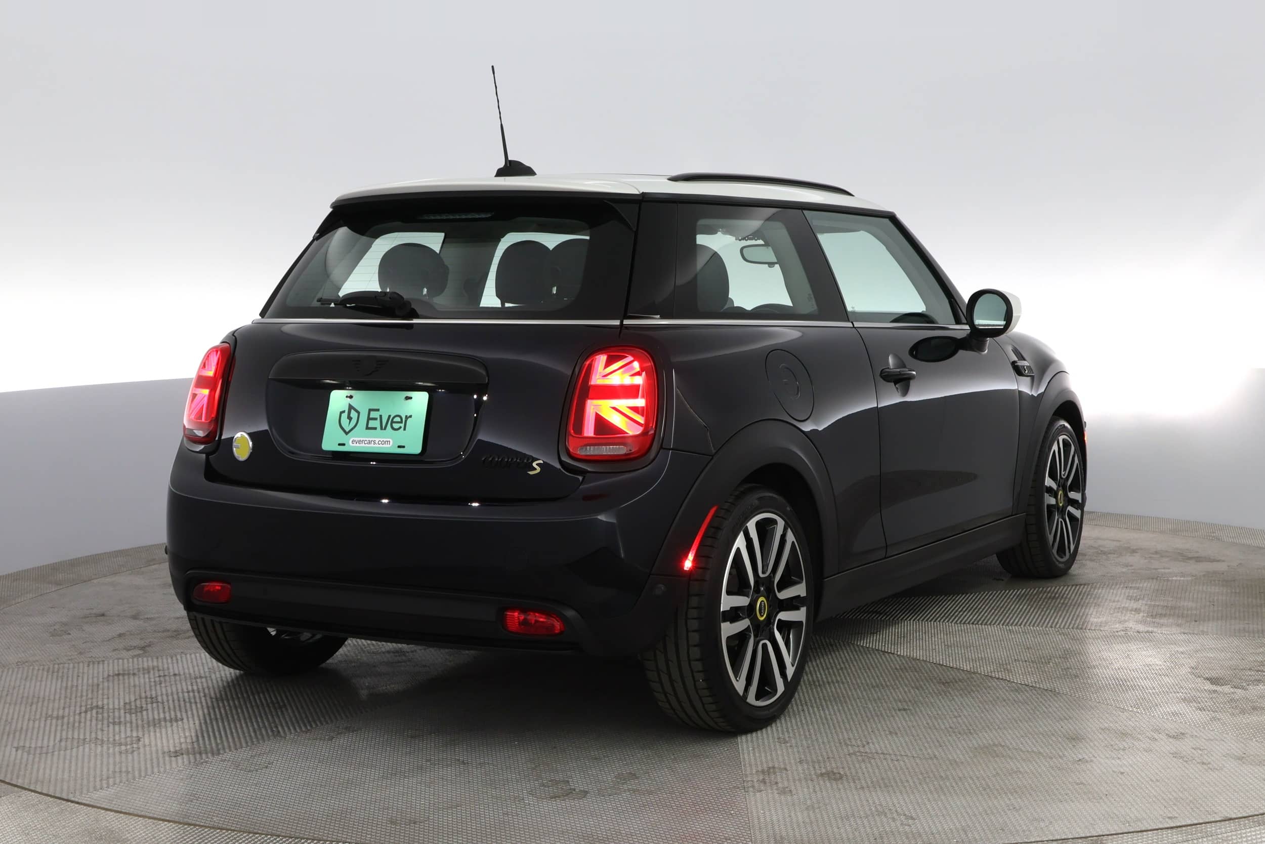 EverCars Co. vehicle image 3 for Mini Cooper SE -  Base on EverCars Co.