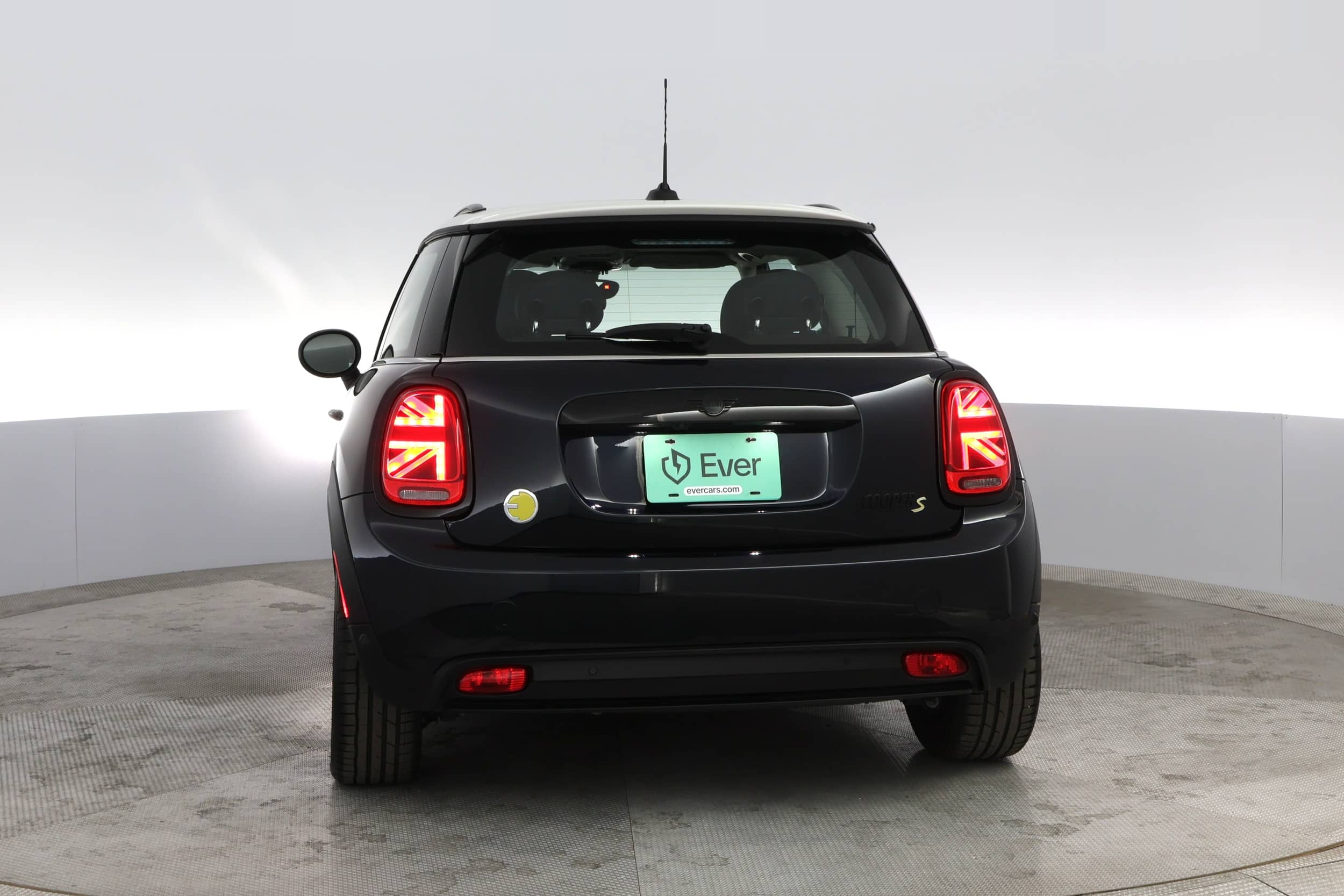 EverCars Co. vehicle image 14 for Mini Cooper SE -  Base on EverCars Co.