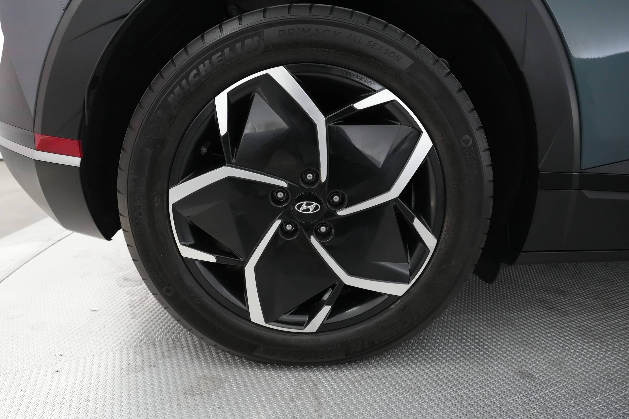 EverCars Co. vehicle image 16 for Hyundai IONIQ 5 -  SEL on EverCars Co.