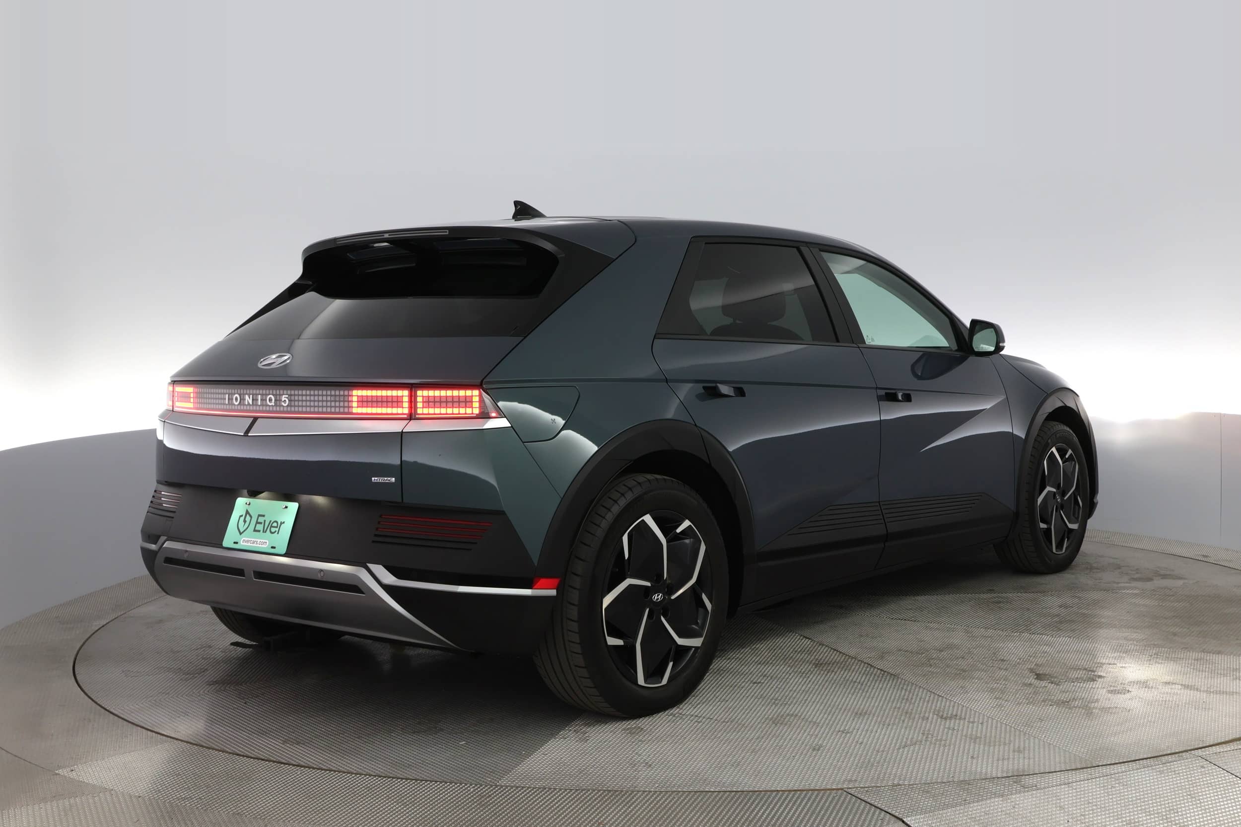EverCars Co. vehicle image 2 for Hyundai IONIQ 5 -  SEL on EverCars Co.