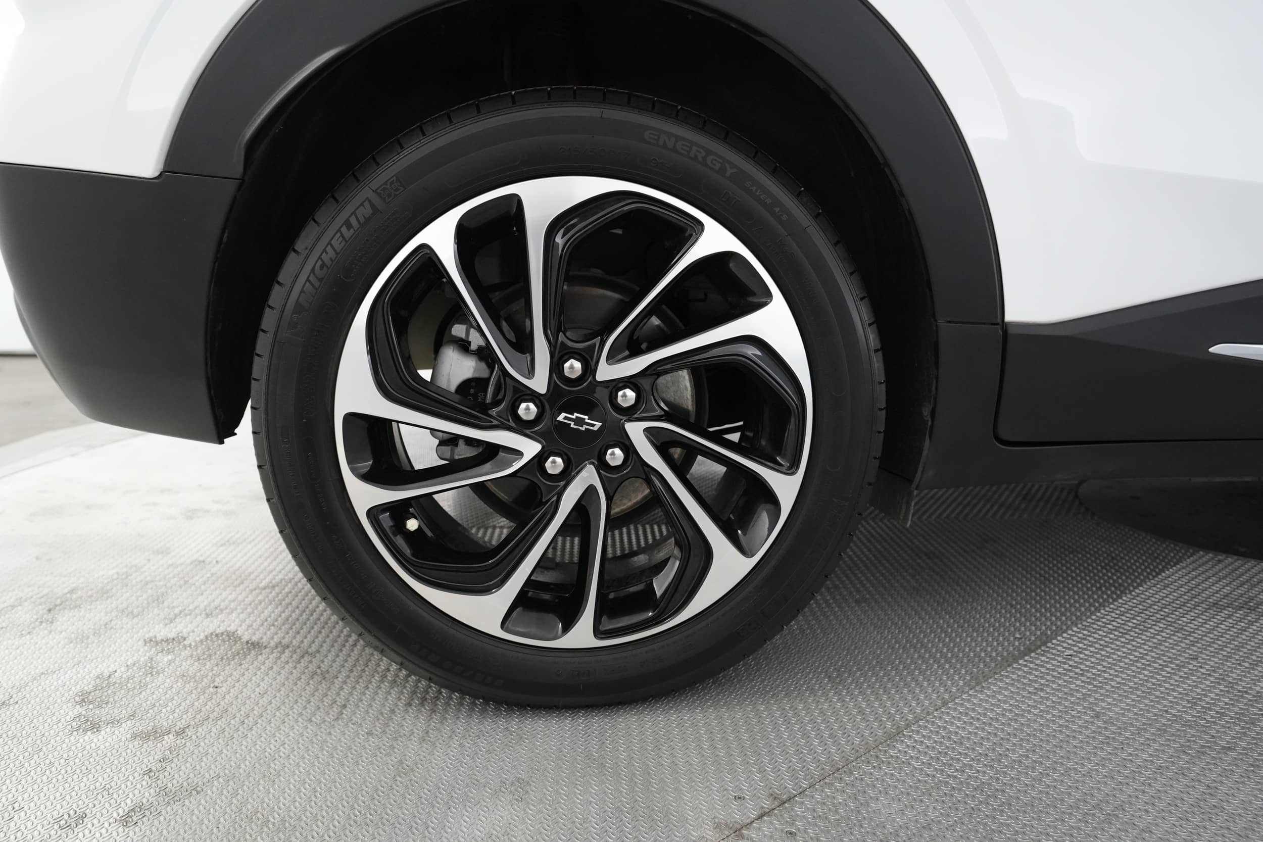 EverCars Co. vehicle image 16 for Chevrolet Bolt EUV -  Premier on EverCars Co.