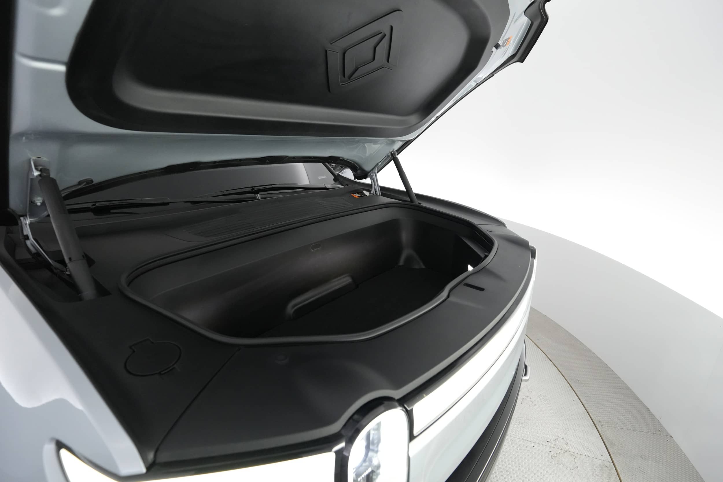 EverCars Co. vehicle image 20 for Rivian R1T -  Adventure on EverCars Co.